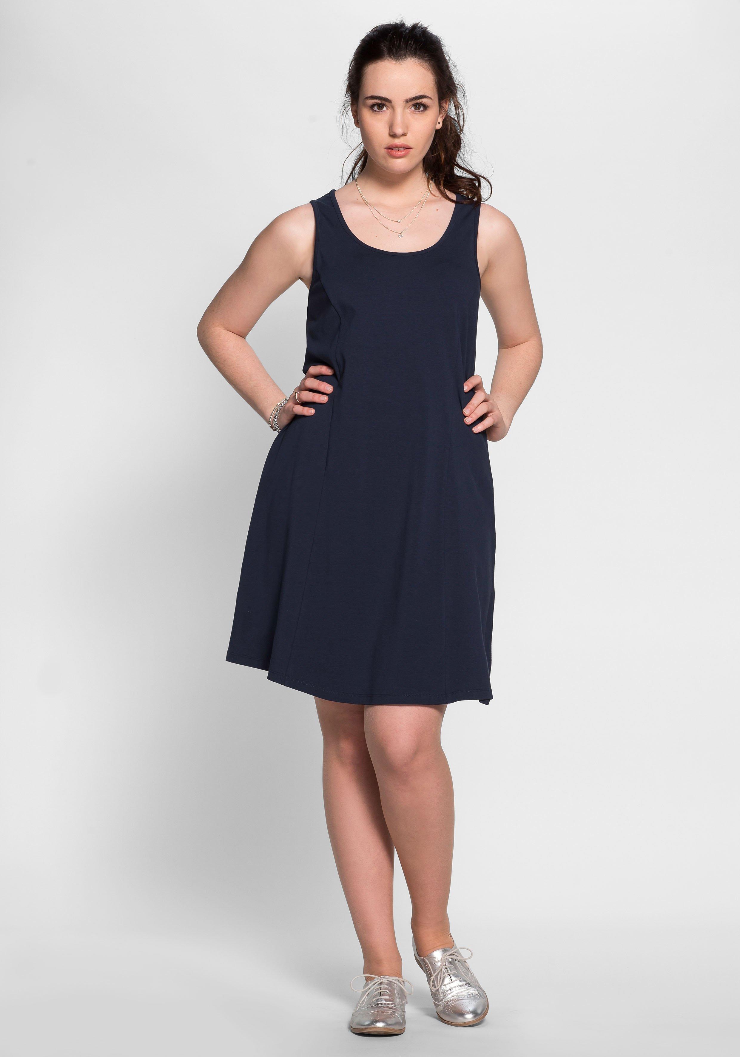 Kleid in A-Linie mit breiten Trägern