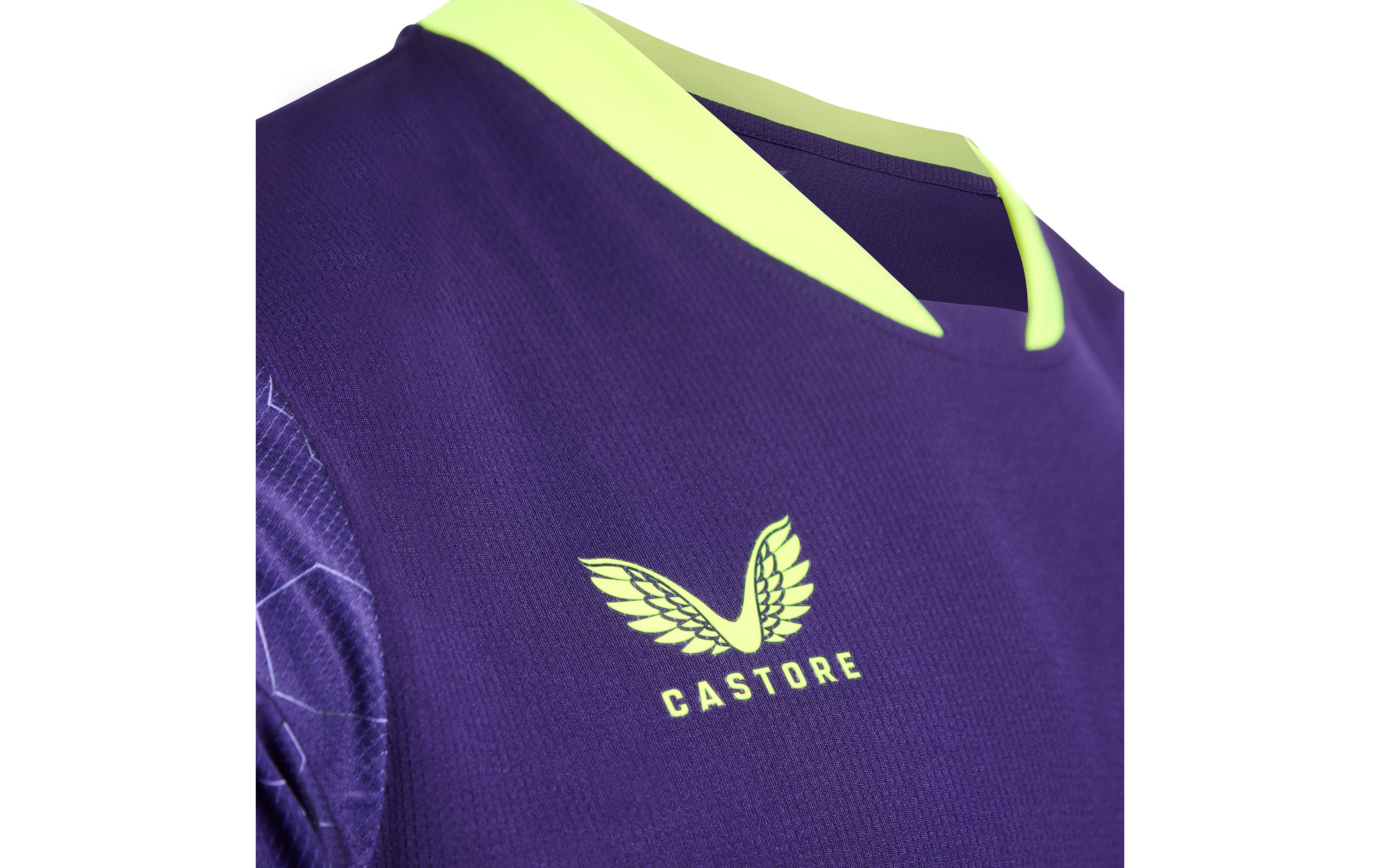 Jersey Away 25/26 M, ViolettDas Auswärtstrikot des FC Zürich für die Saison 2025/26