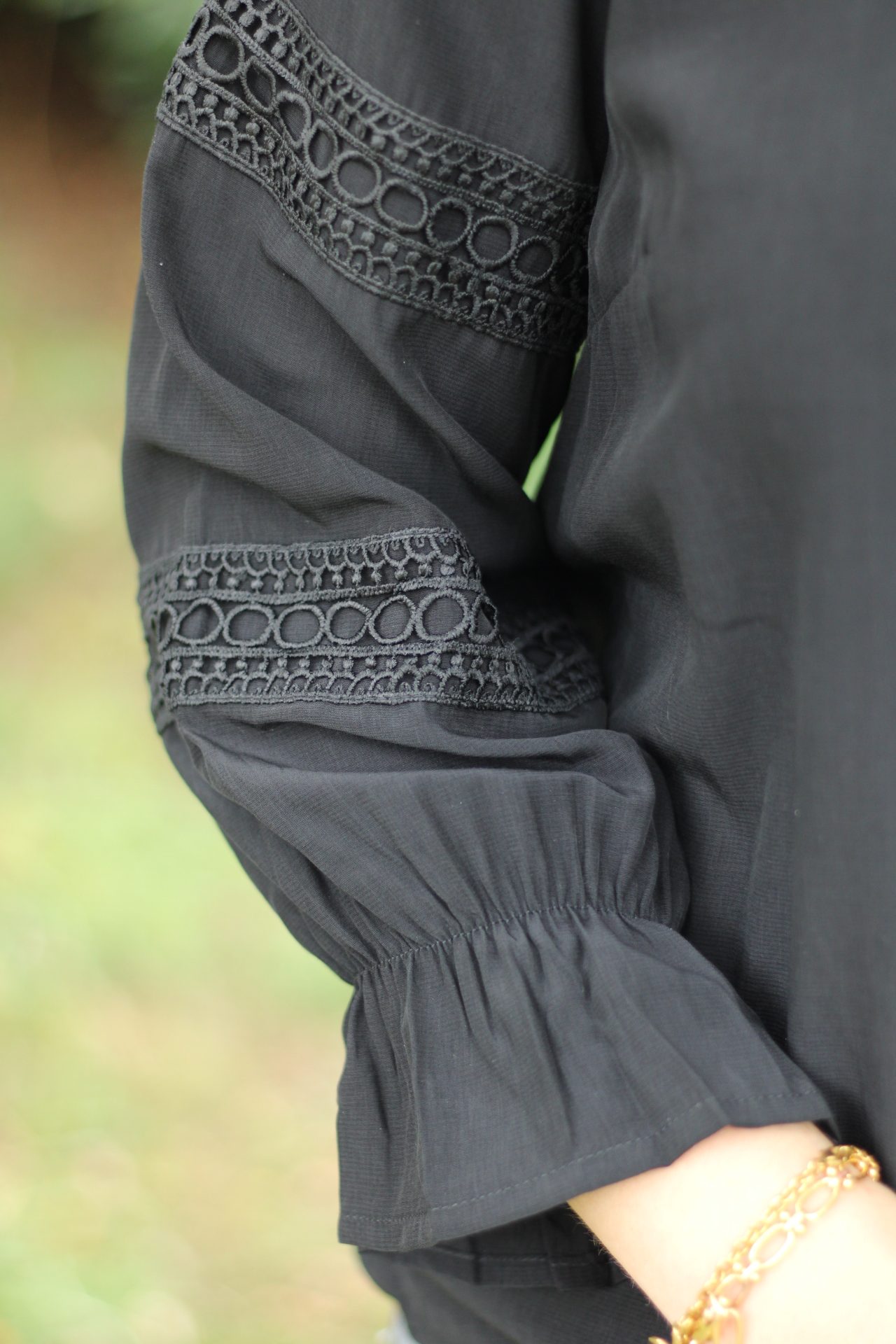Culture - Francis Asmine V-Neck Blouse - Black