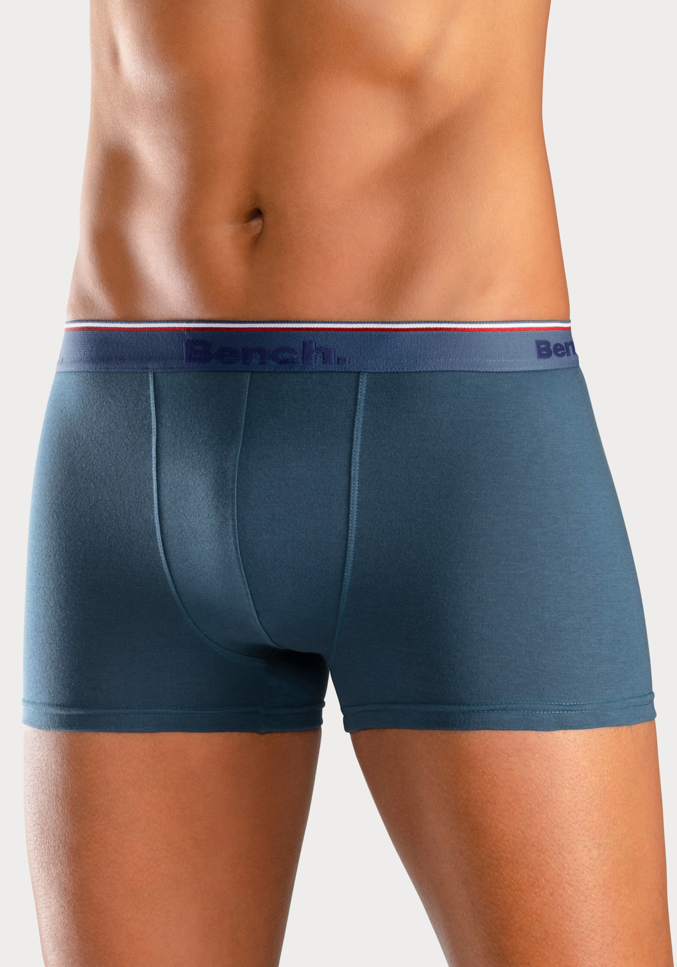 Bench. Boxer in navy, blau