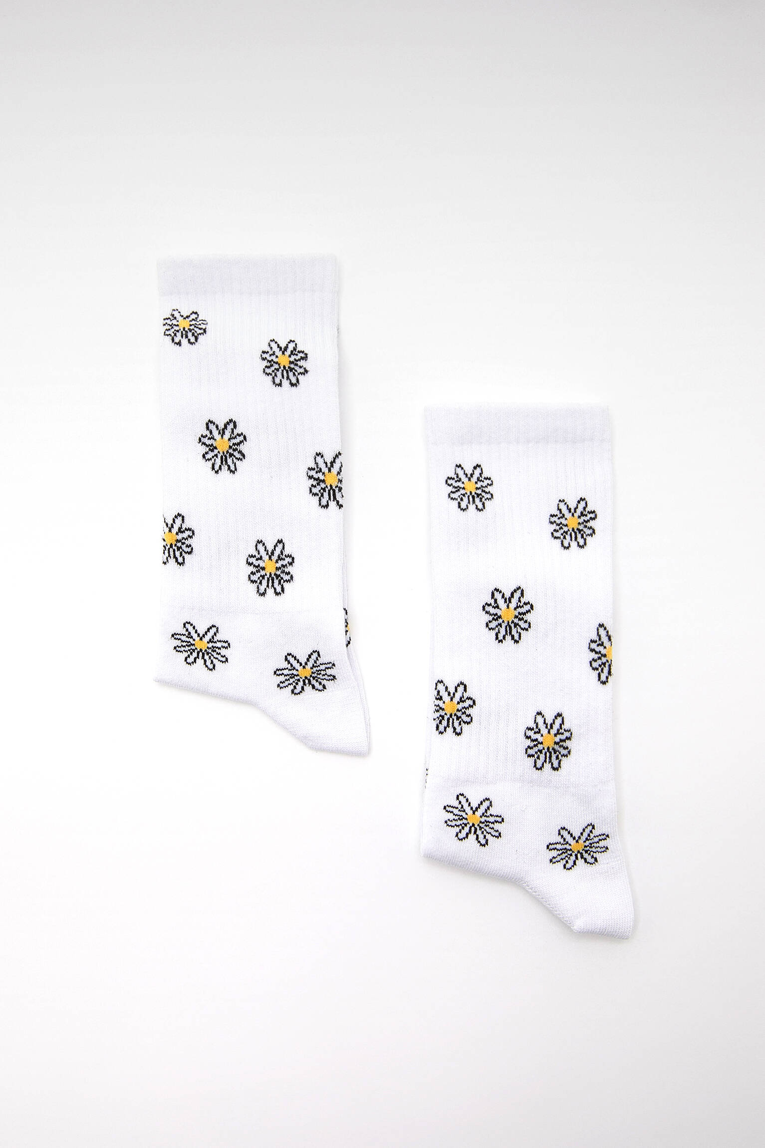 MEIAS ESPORTIVAS DAISY - BRANCAS