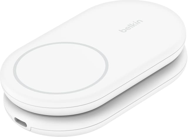 Belkin BoostCharge 2-i-1 15W Qi2 magnetisk oplader (hvid)