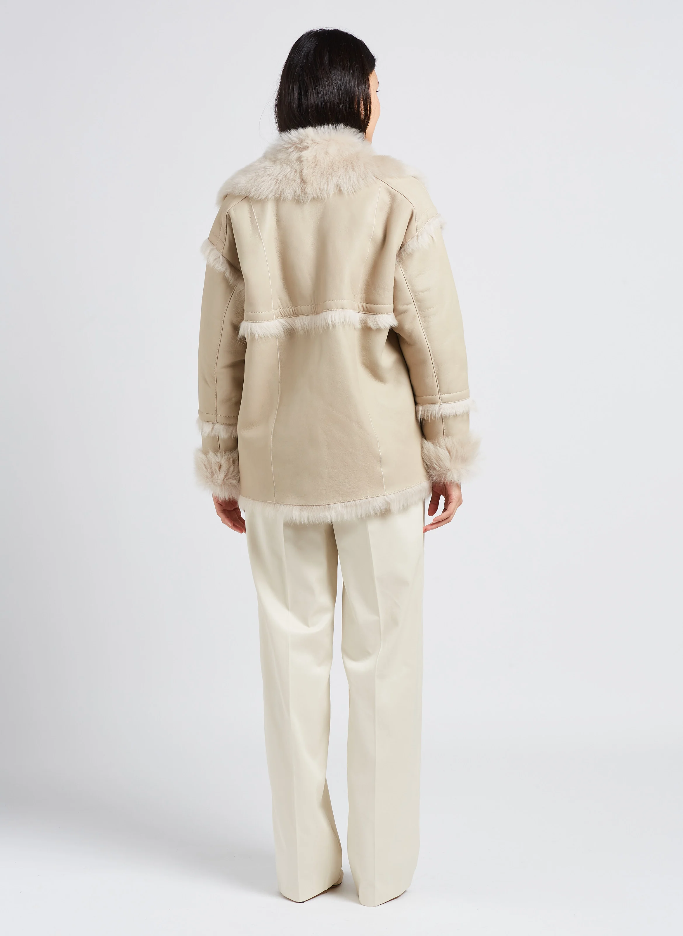 ADSILA - Pull décolleté V en laine | Beige
