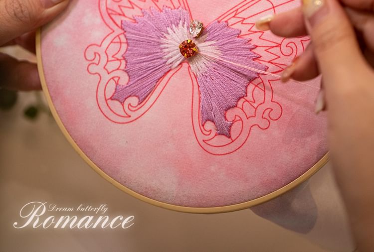 Embroidery Kingdom - Vlinder DIY Borduurpakket / Frame / Set