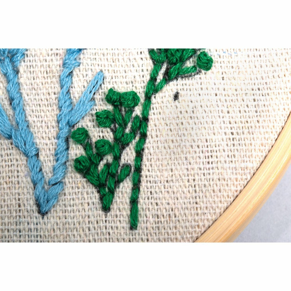 Kit de broderie - fleurs et graminées - 13,5 cm