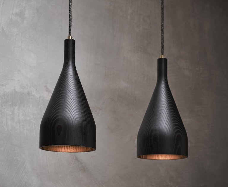 Hollands Licht Timber hanglamp medium Ø10 zwart essen, zwart snoer