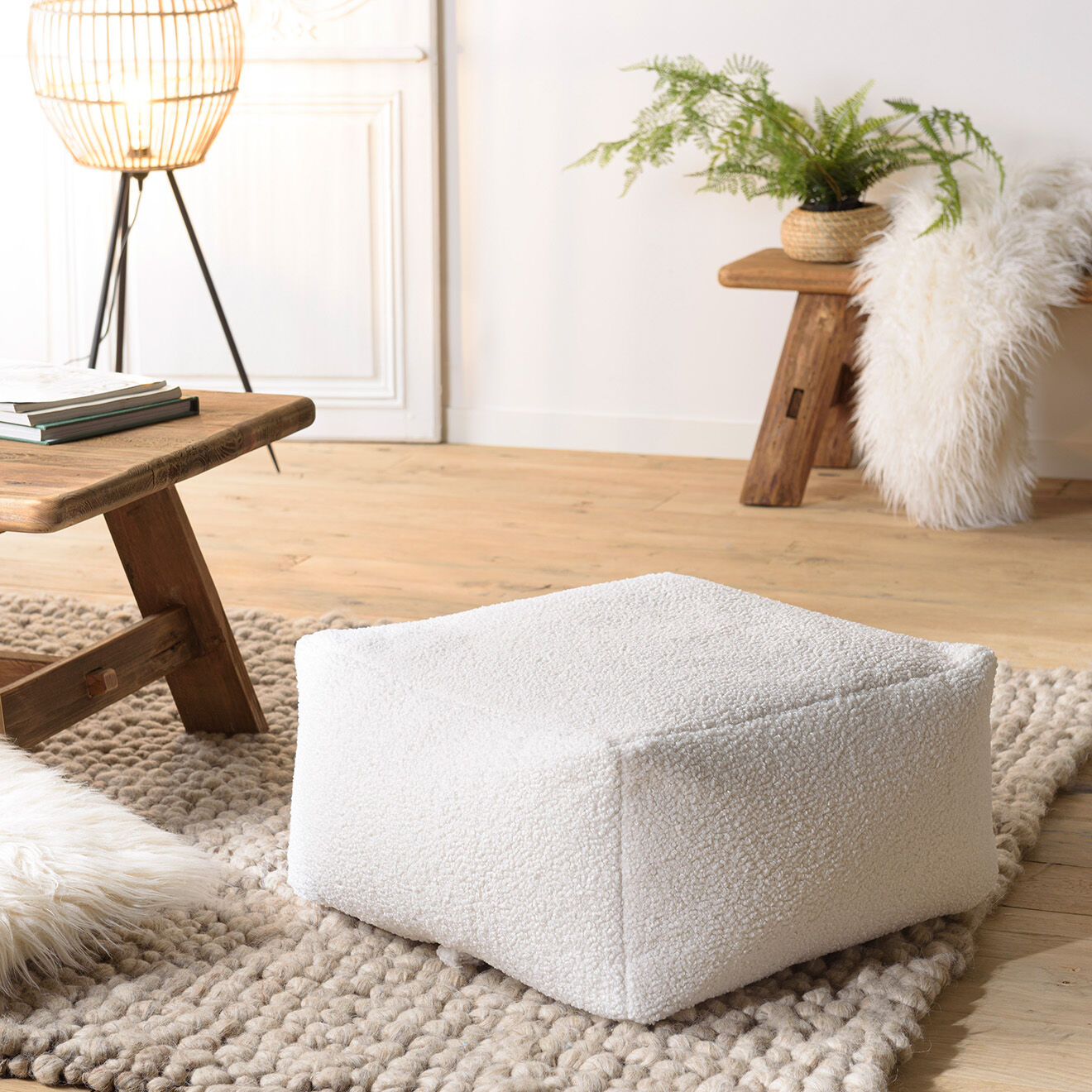 Macabane Pouf carré tissu bouclette Albane blanc - 53x53 cm