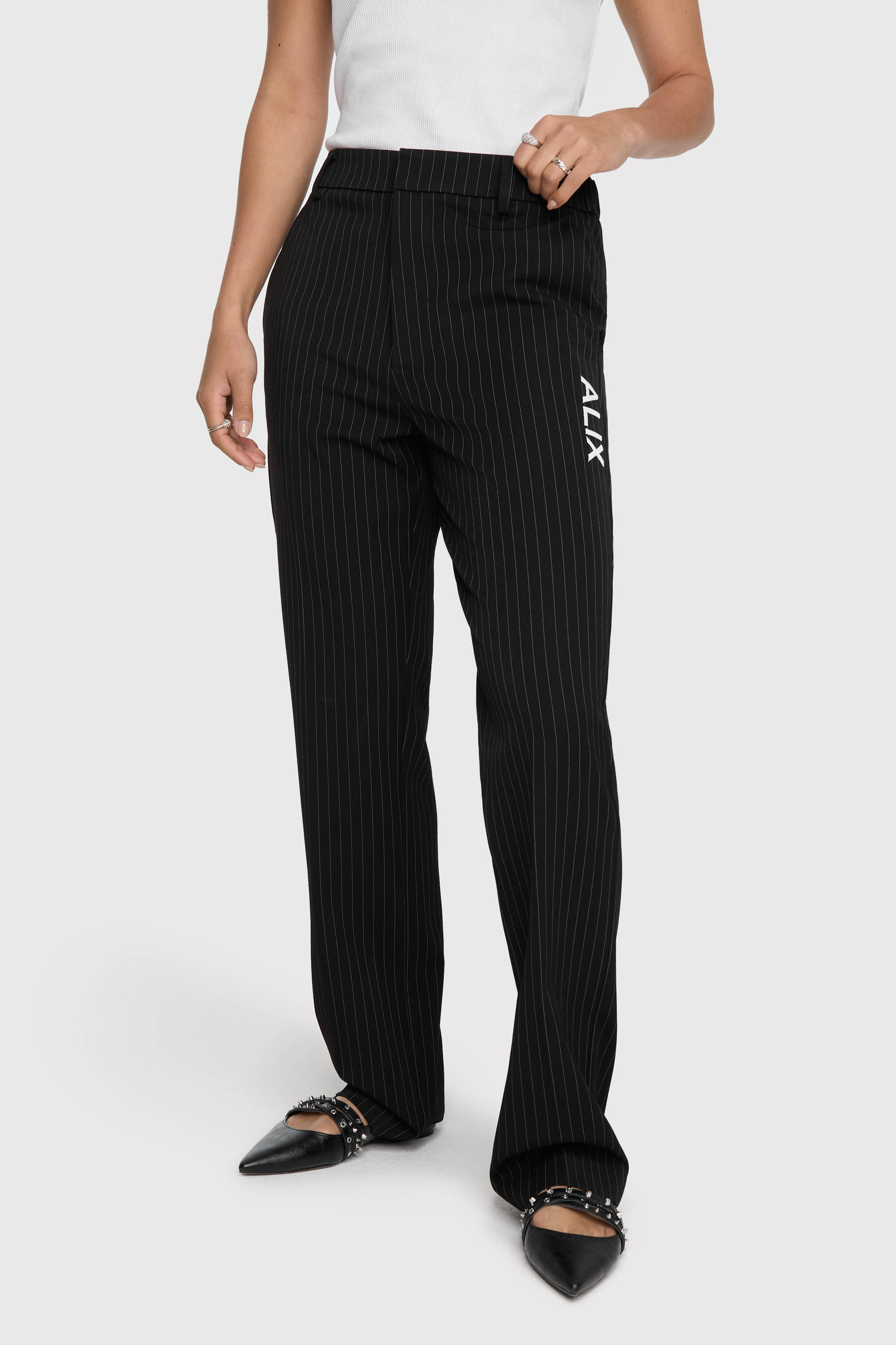 Alix the Label straight regular waist pantalon zwart