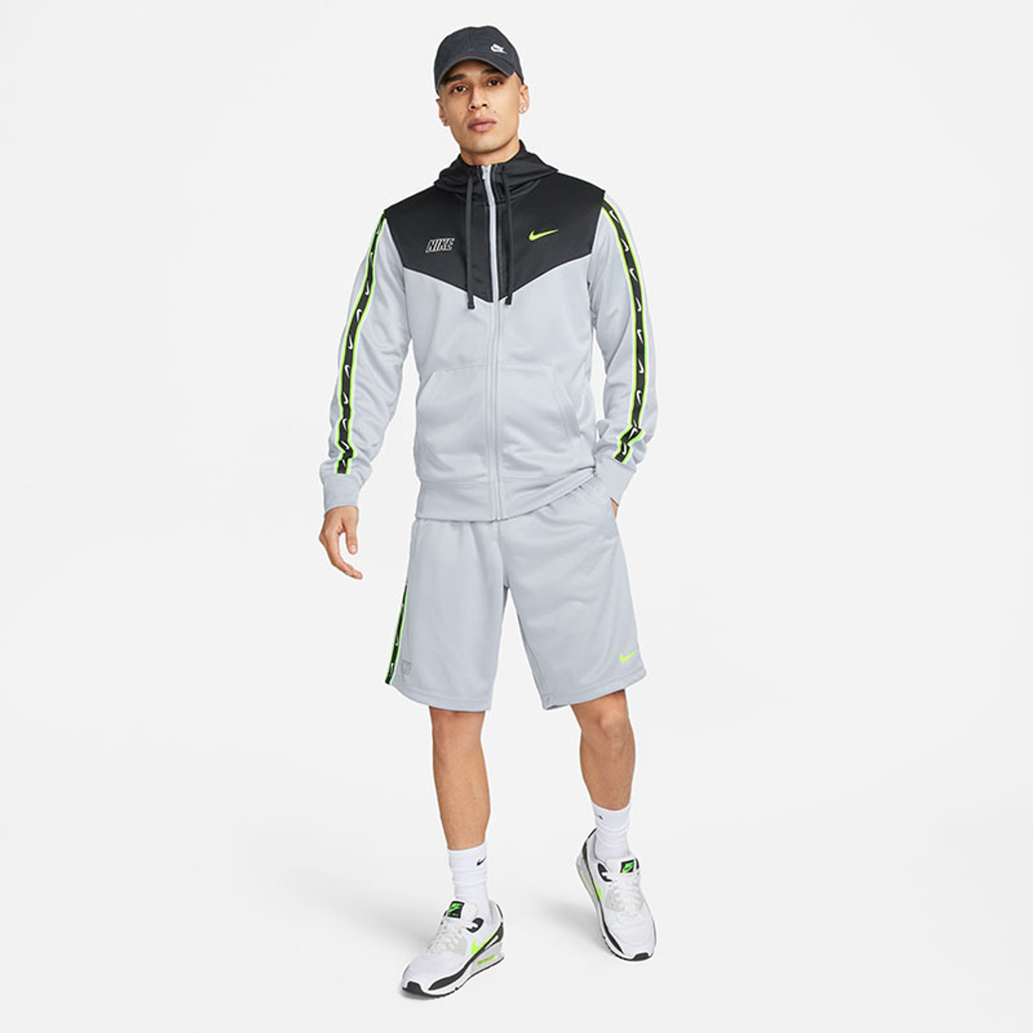 Nike Sportswear Repeat Trainingsset