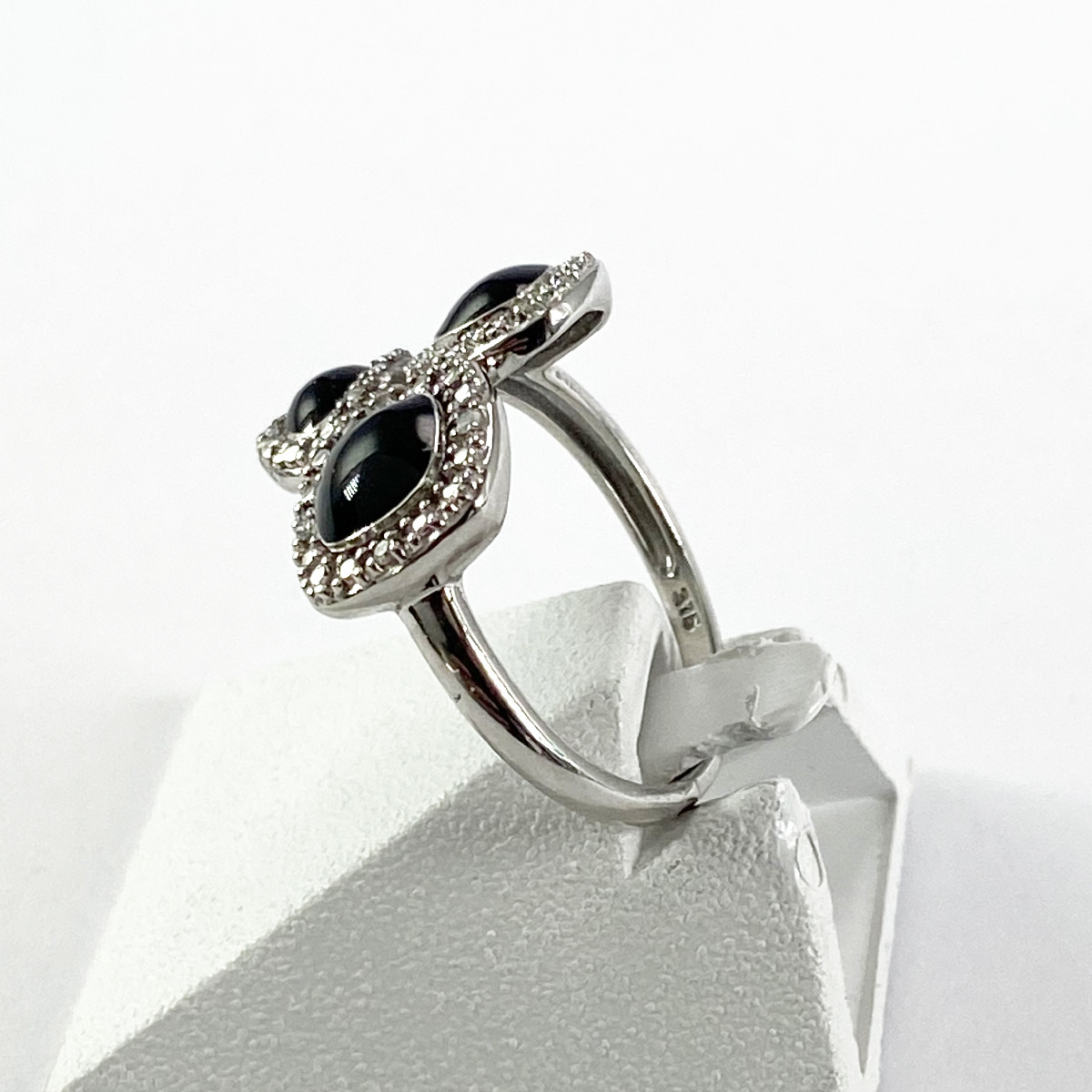 Bague d'occasion or 375 blanc diamant et laque noire