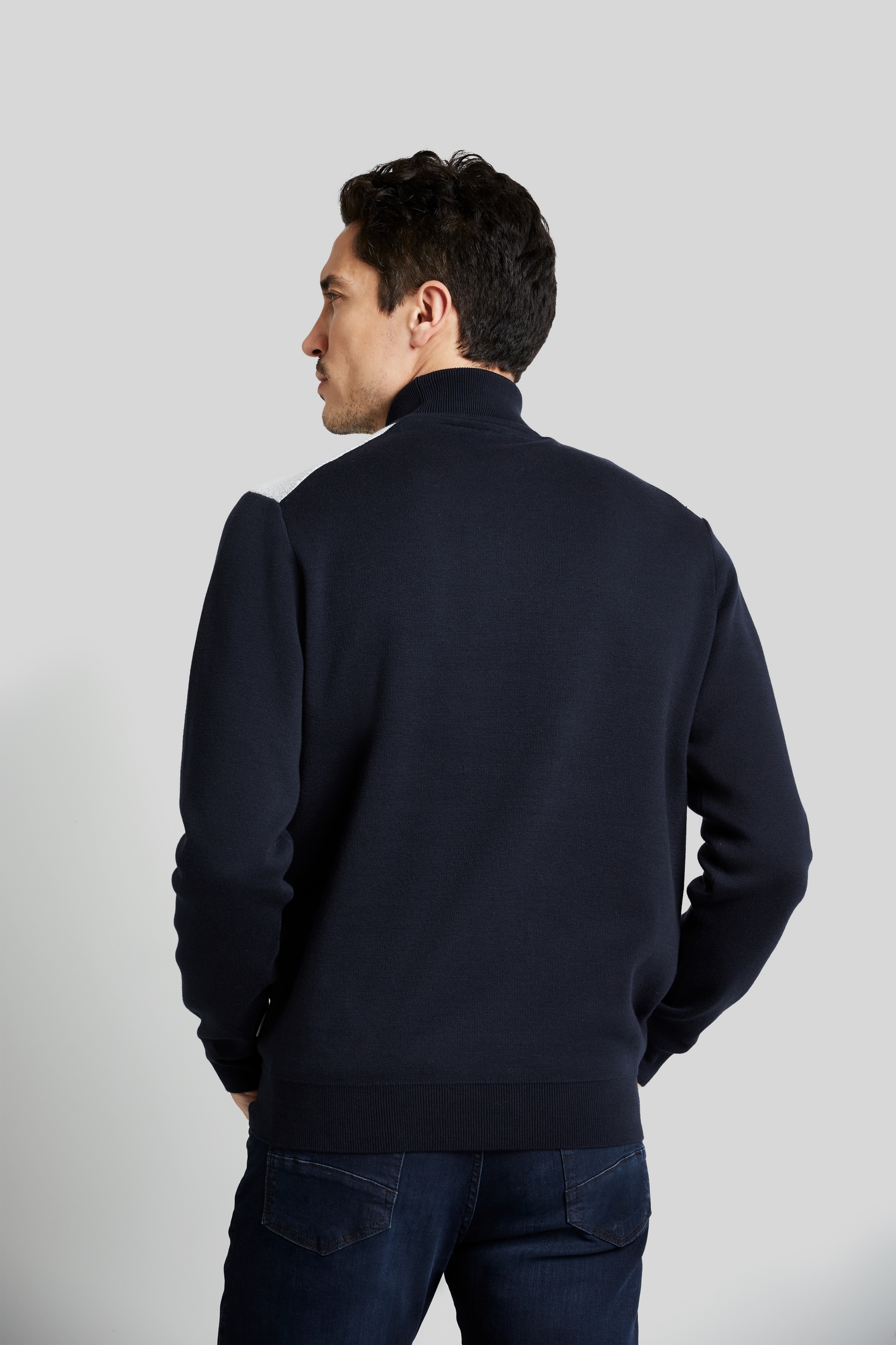 bugatti Rollkragenpullover , mit winterlichem Bergmotiv