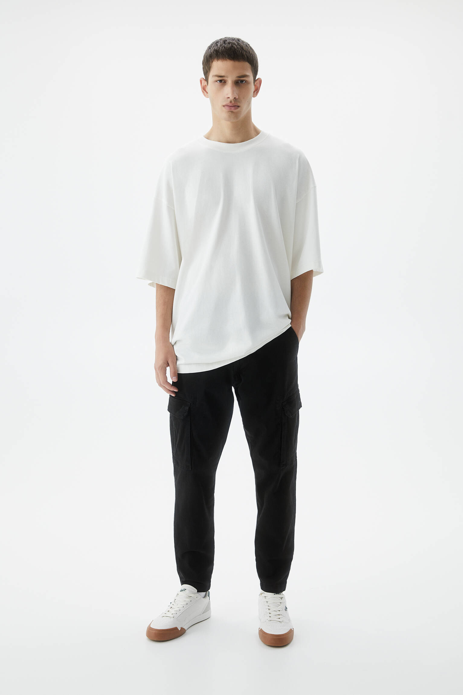 Calça cargo slim - preta