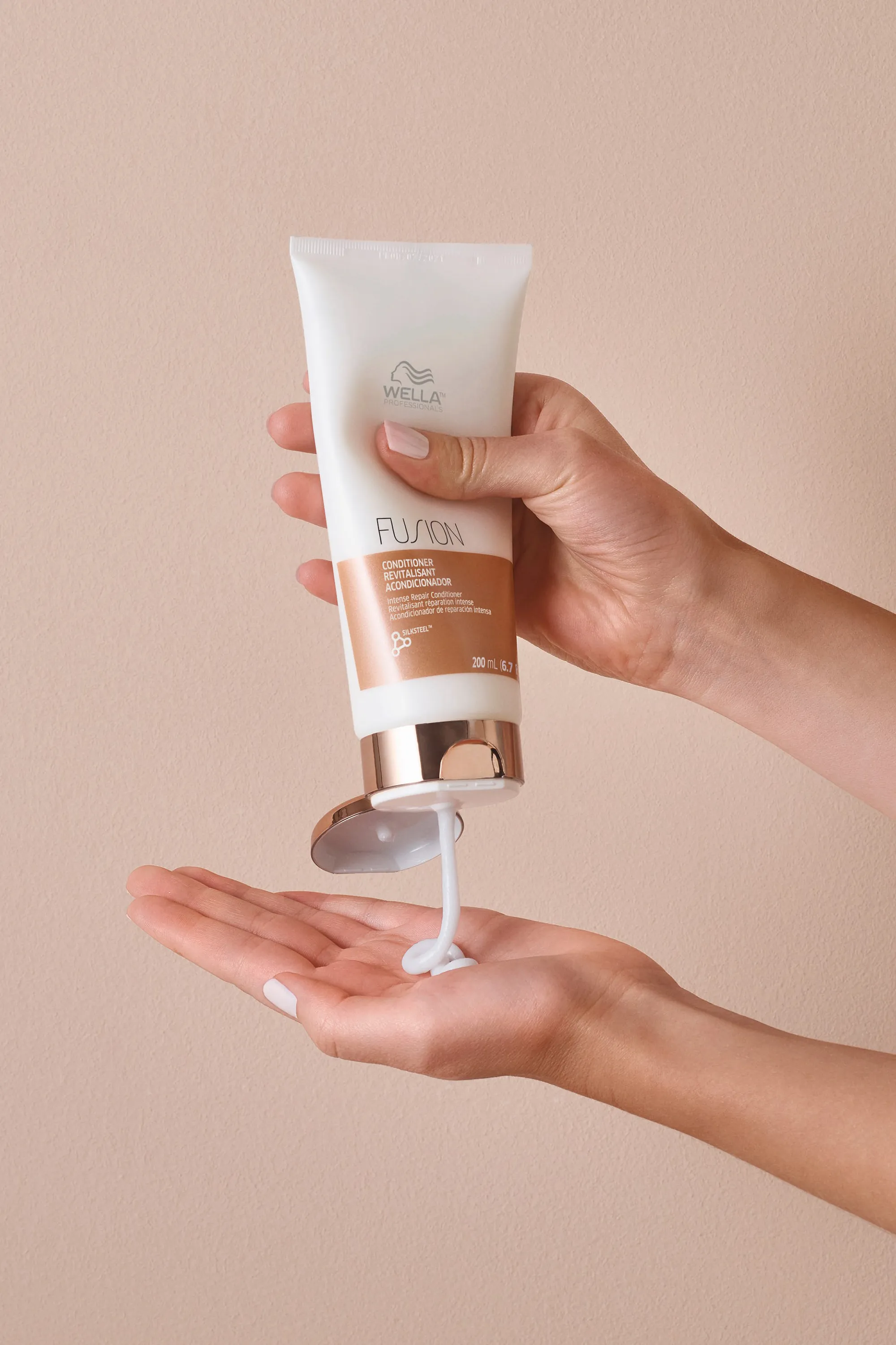 Wella Professionals Après-shampoing réparation intense pour cheveux abîmés Fusion-200 ml