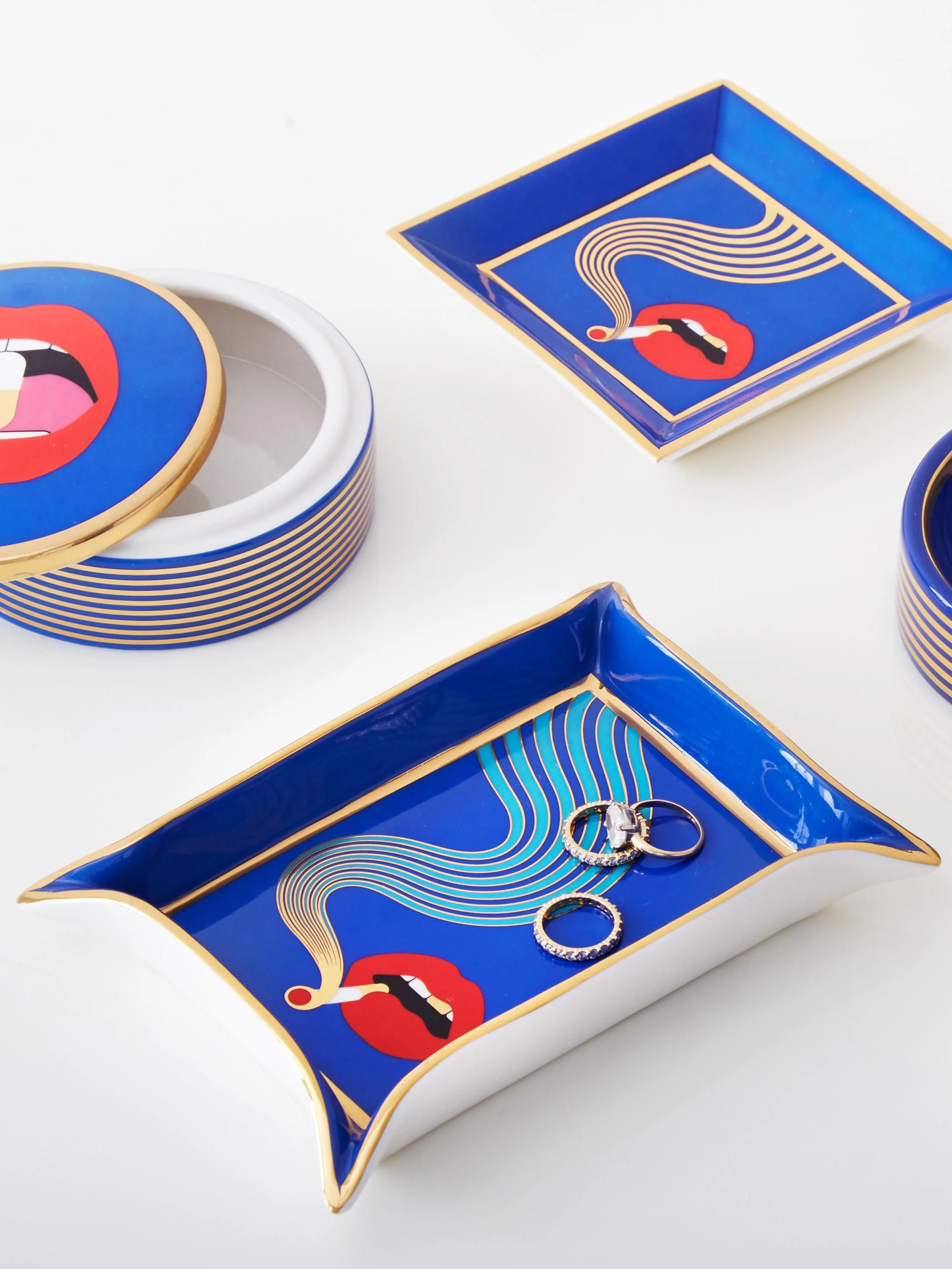Decoratief porseleinen dienblad Full Dose met goud