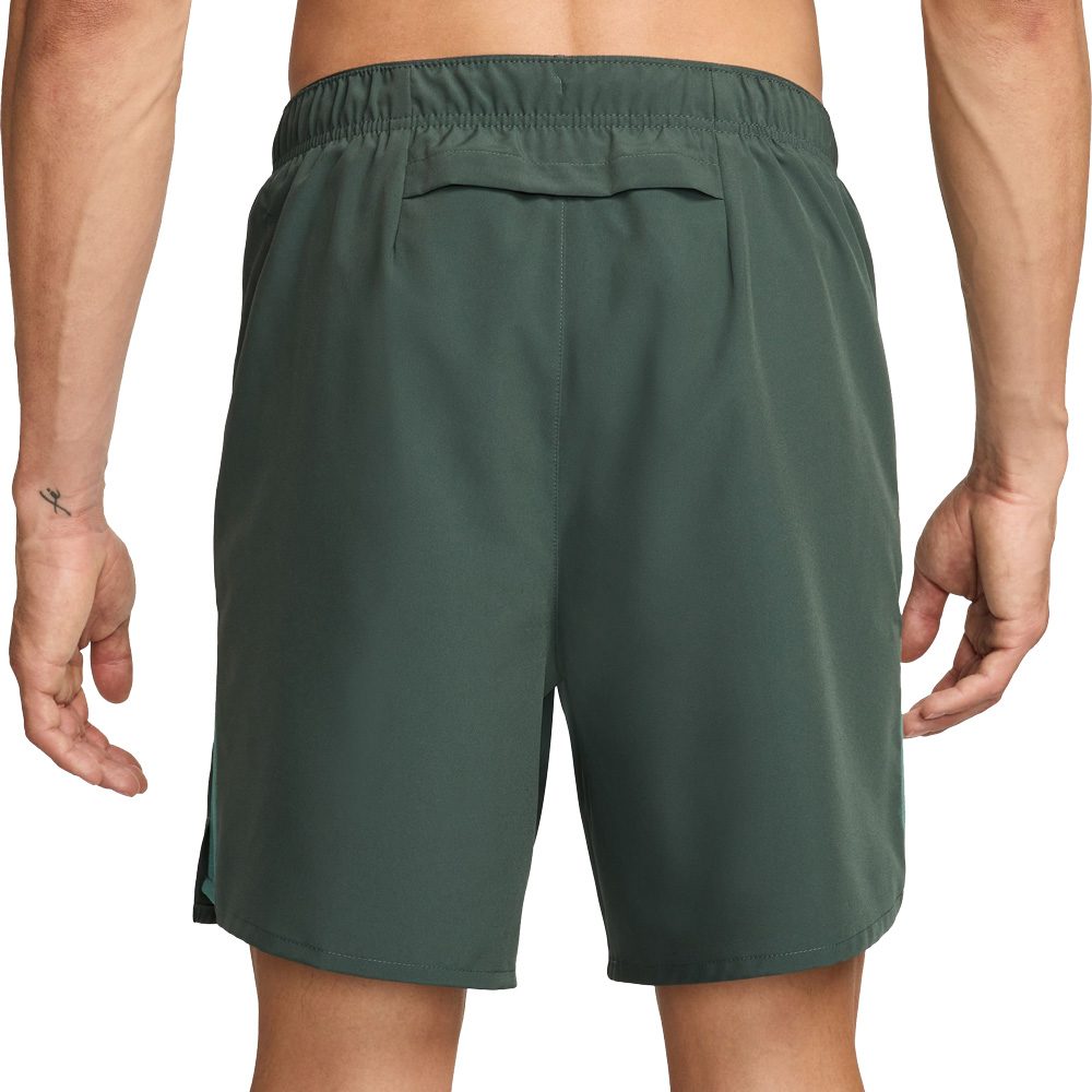 Nike Dri-Fit Challenger Shorts Herren vintage green