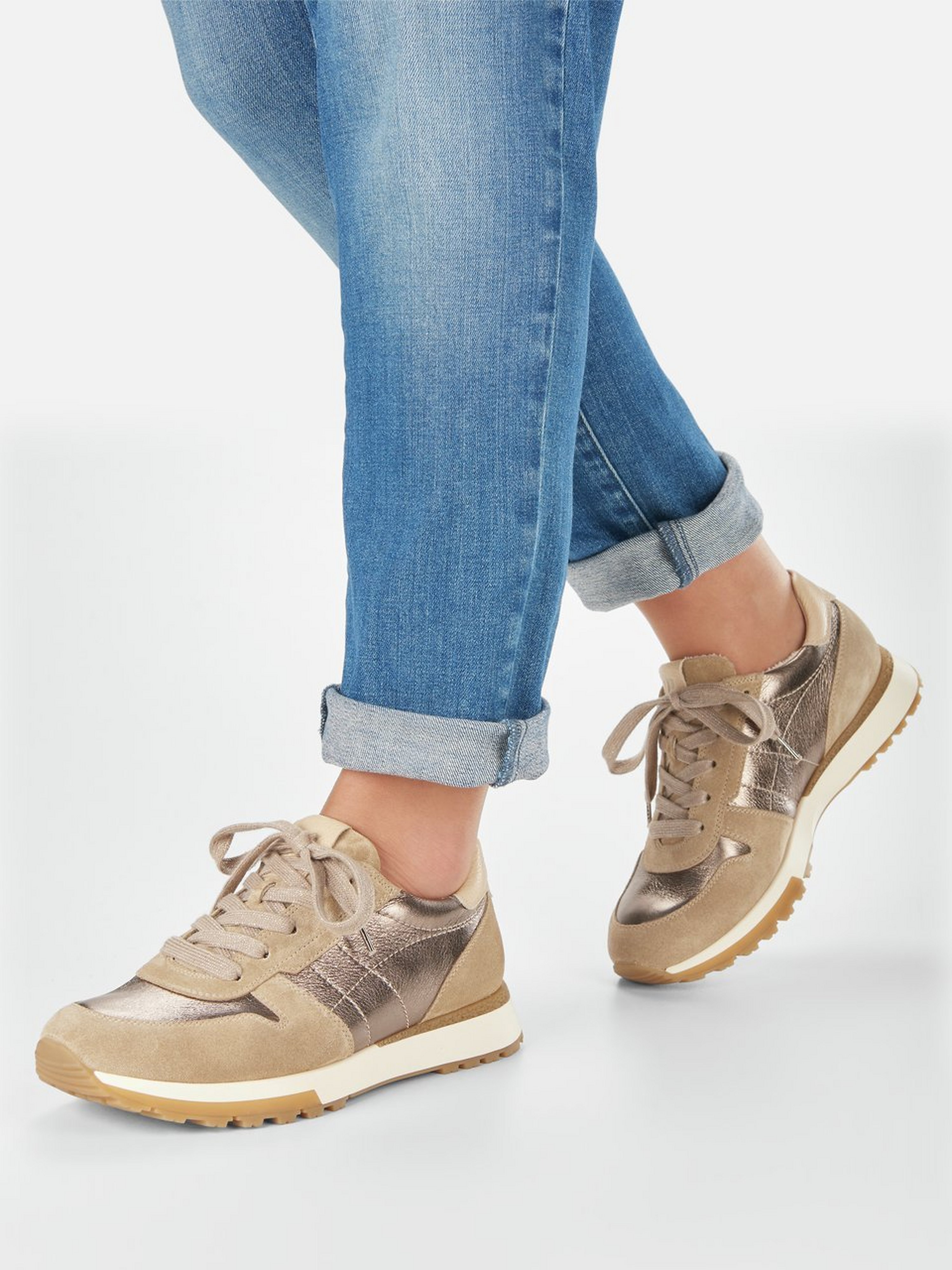 Sneaker