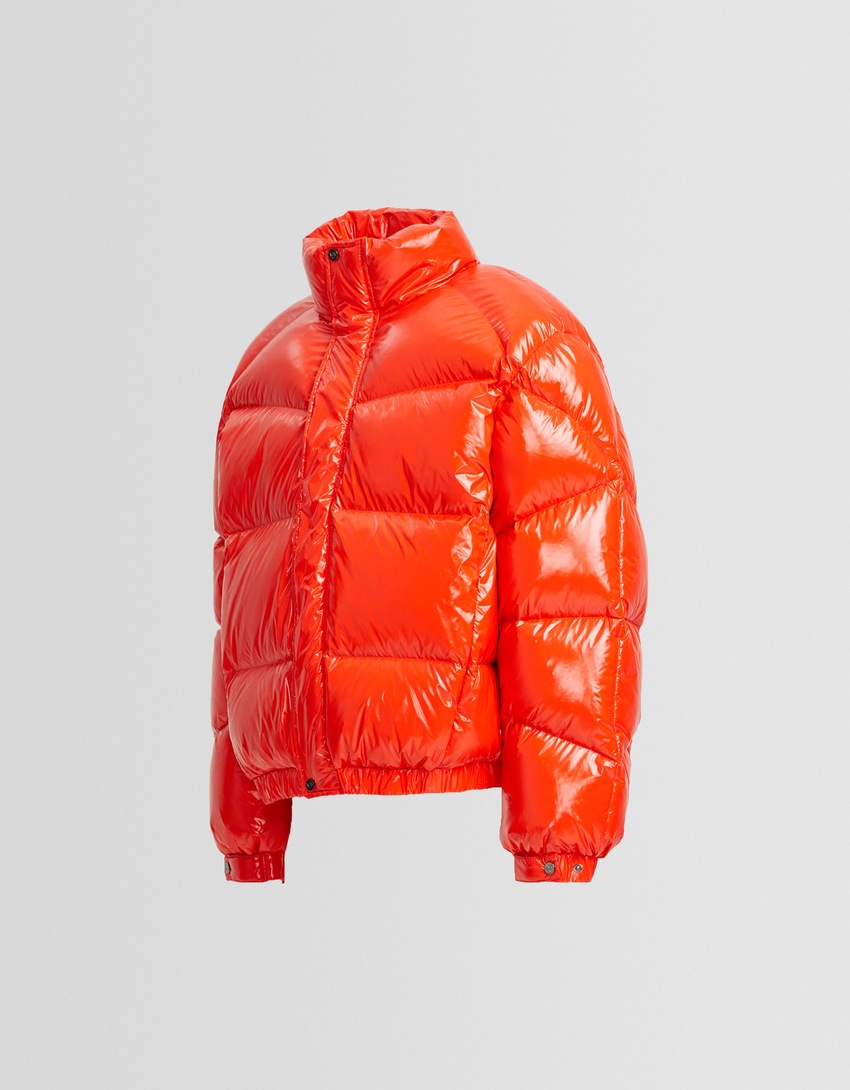 Jaqueta puffer Generation Bershka com efeito vinil