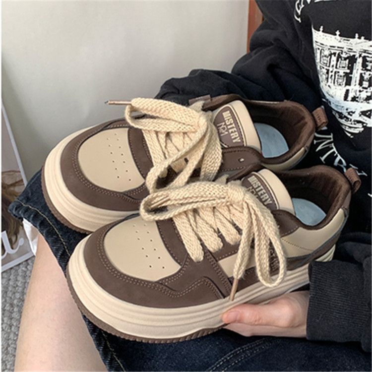 Asterisk - Platformsneakers met tweekleurige letters