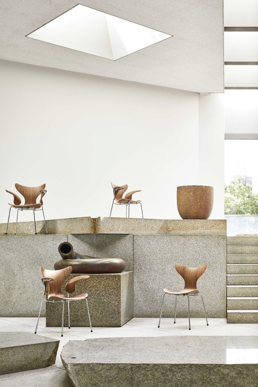 Fritz Hansen Lily stoel