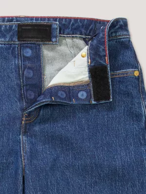 Calça jeans de perna larga e modelagem relaxada adaptável