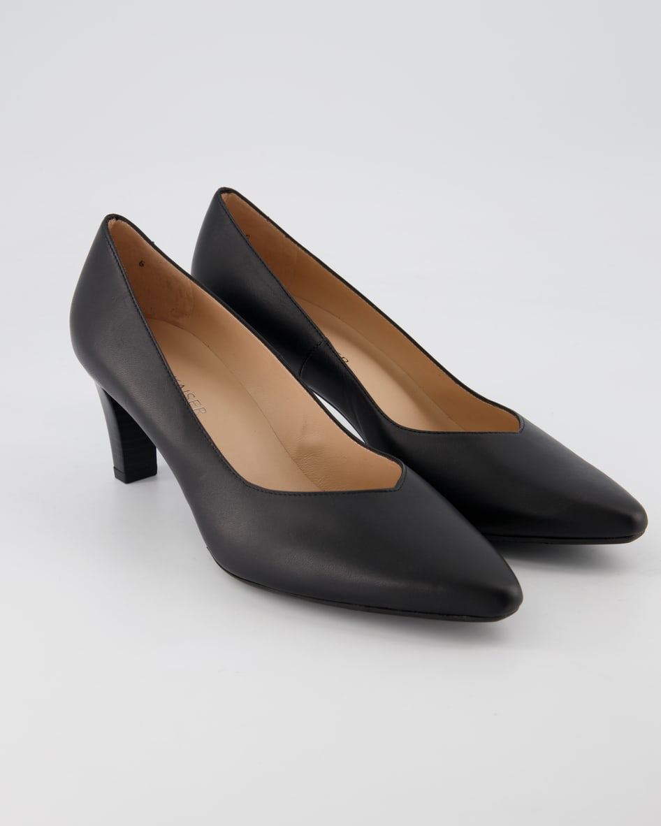 Peter Kaiser MANI Pumps in Schwarz