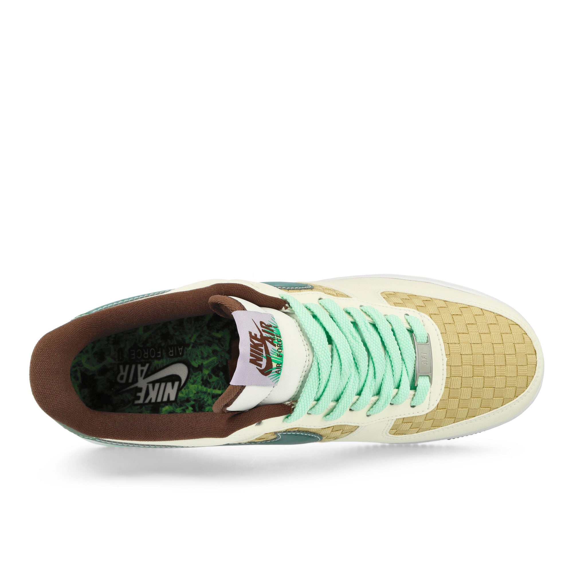 Nike<br>Air Force 1 Retro QS