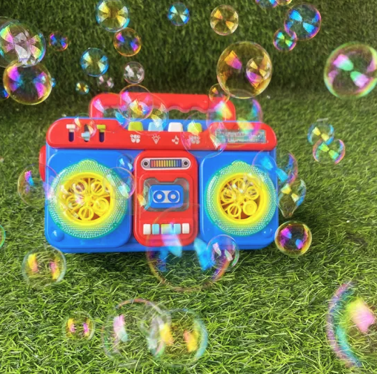 Seifenblasen Radio Outdoor Kinder Spielzeug Bubble Maker Maschine mit LED Beleuchtung   Sound Effekte (Batteriebetrieben) - Lila