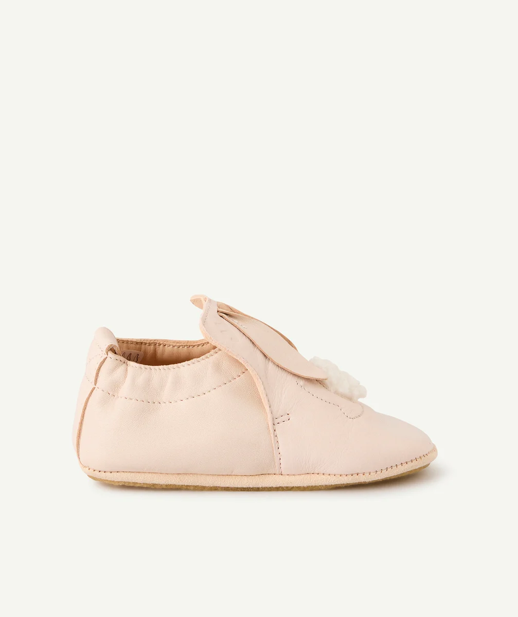 EASY PEASYCHAUSSONS EN CUIR ROSES LAPIN AVEC POMPONS