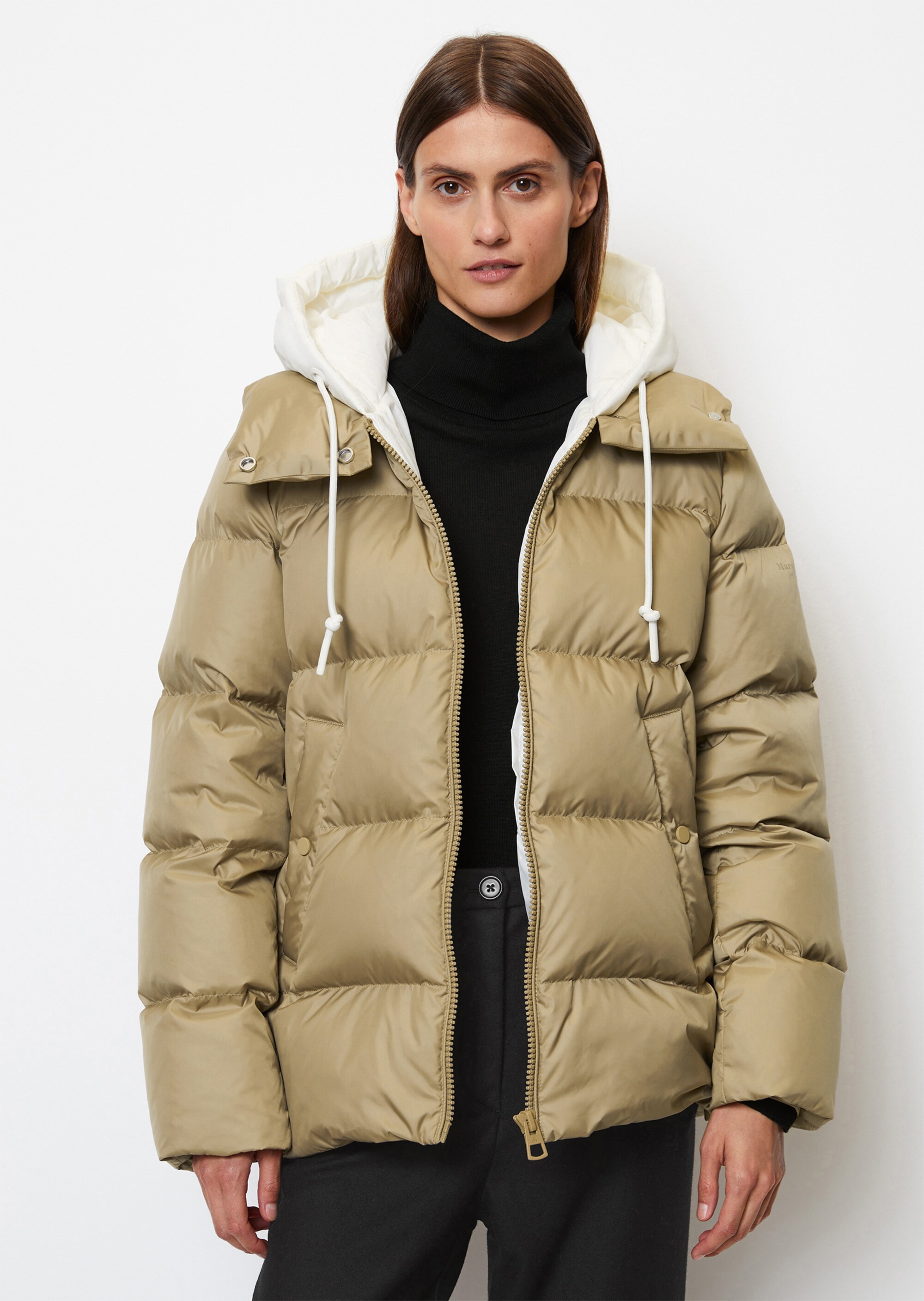 Puffer-Daunenjacke regular mit kontrastfarbener Kapuze