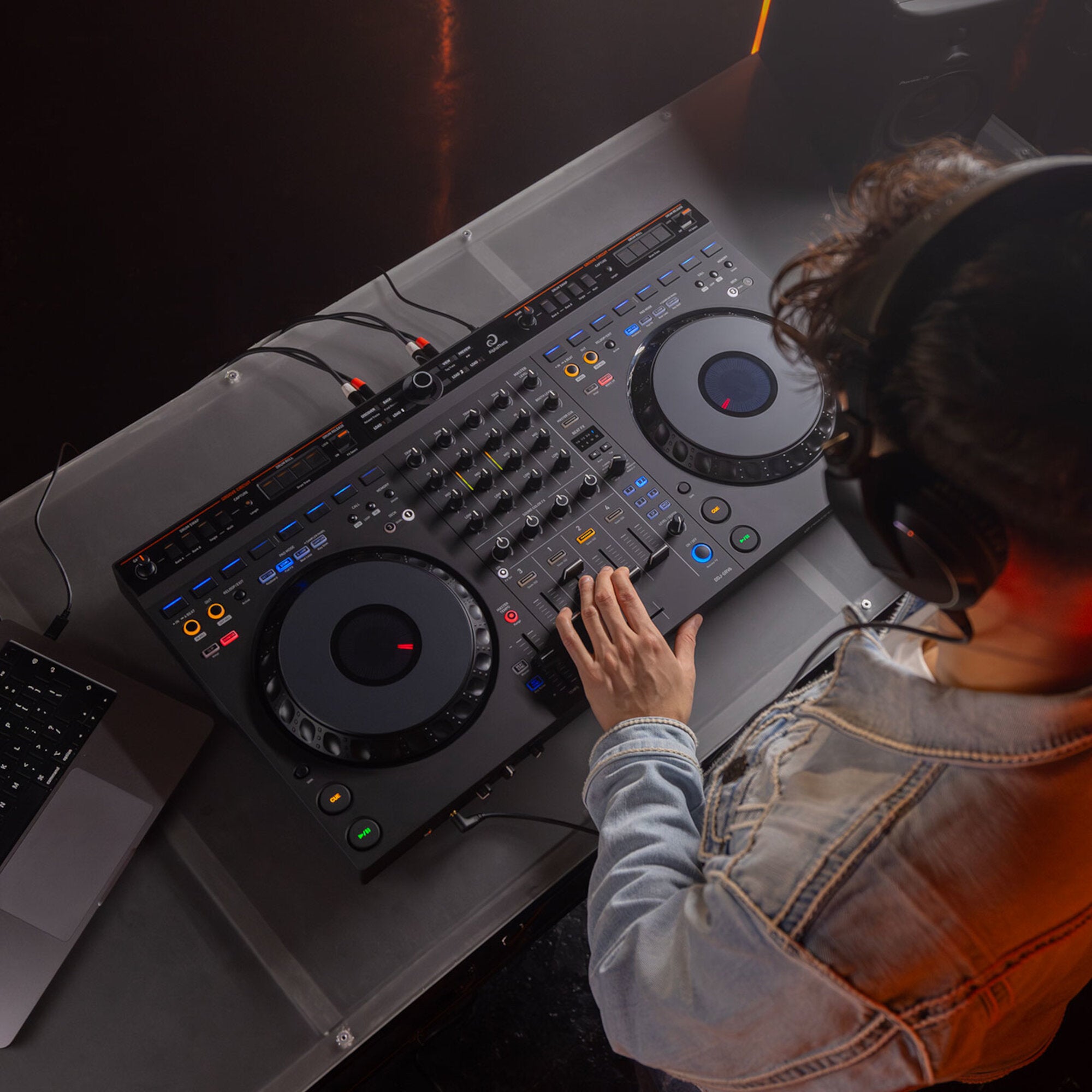 AlphaTheta DDJ-GRV6 DJ Controller