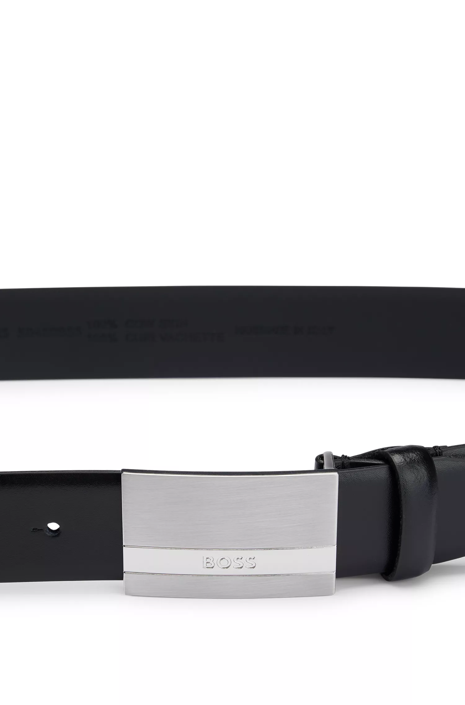 Cinto BOSS em couro italiano preto com fivela com placa de logotipo.