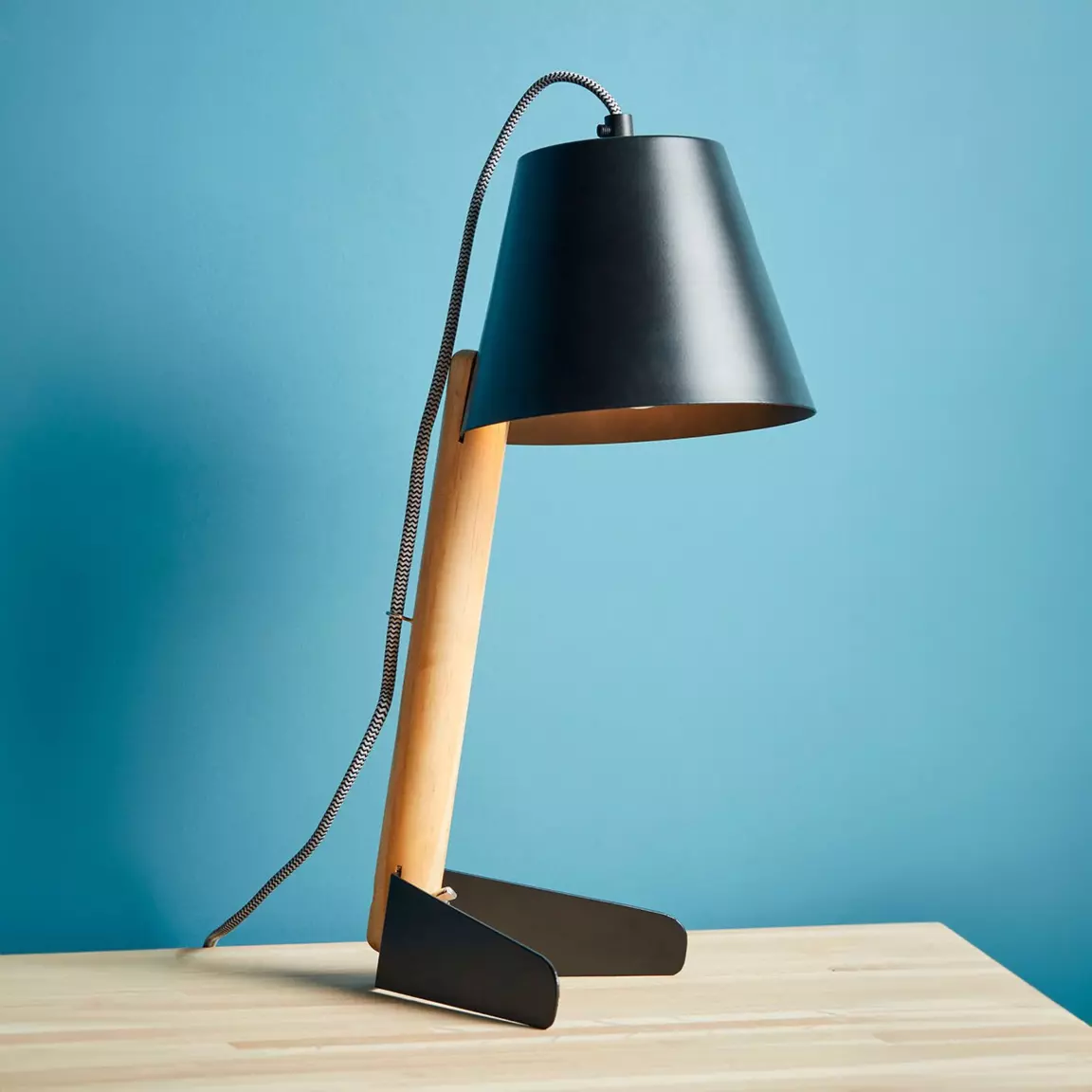Lampe à poser métal (H25 cm) Gia Noir et bois clair
