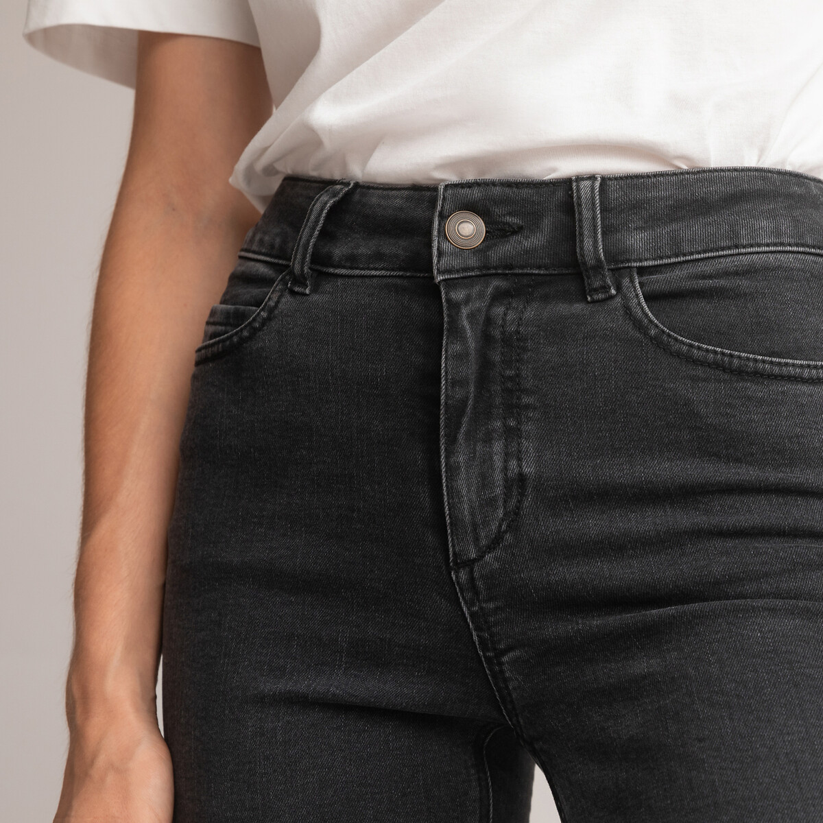 COLEÇÕES LA REDOUTE<br>Jeans bootcut push-up