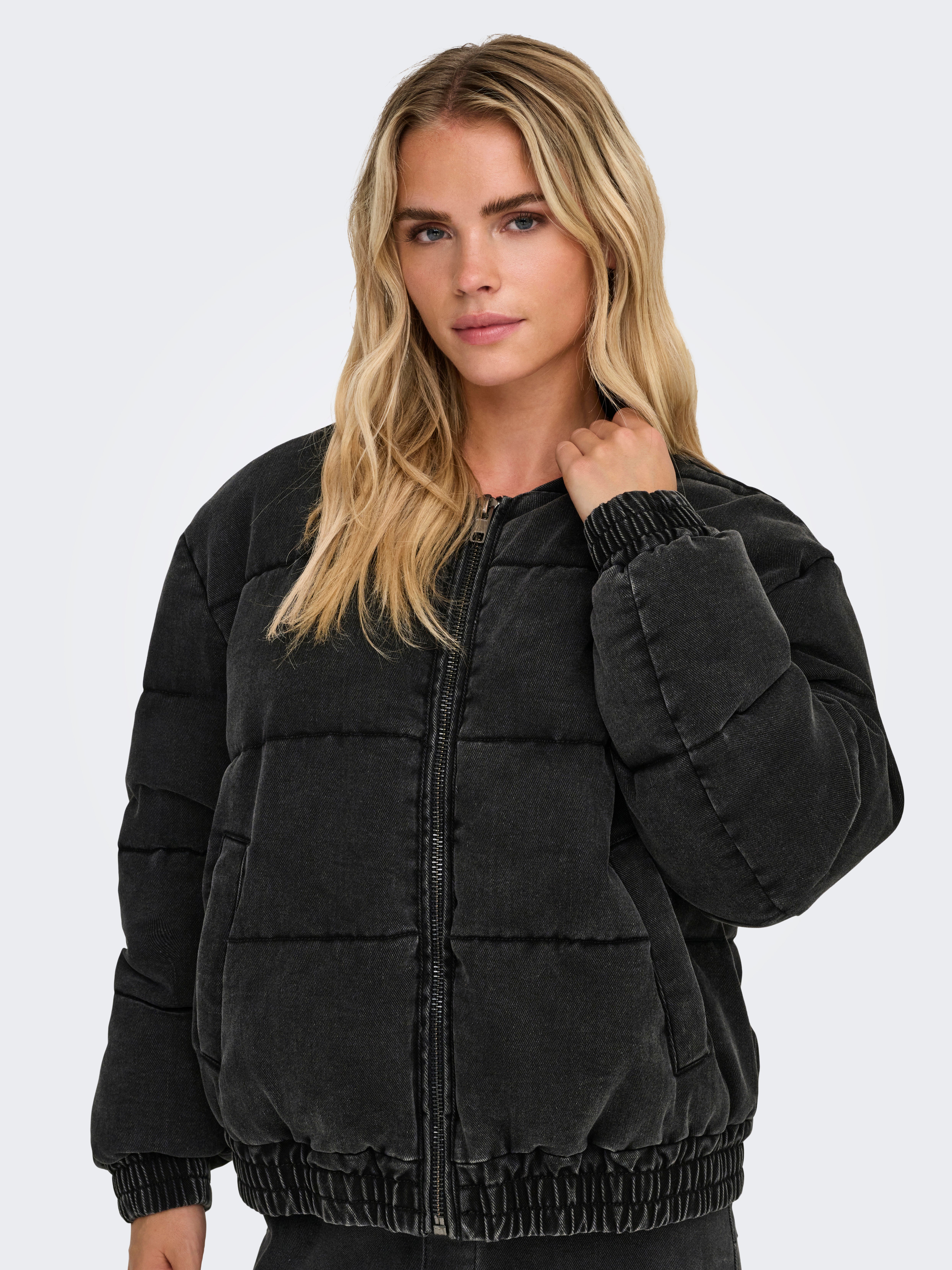 ONLQUEEN Jeansjacke Washed Black
