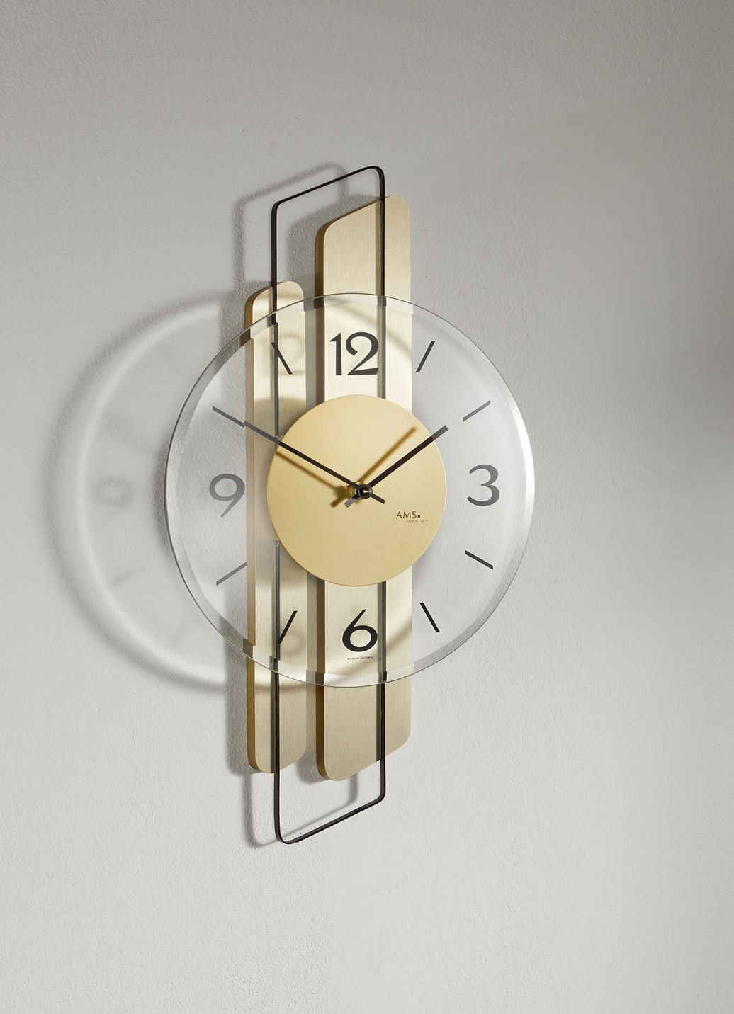 Wanduhr mit präzisem Quarzuhrwerk