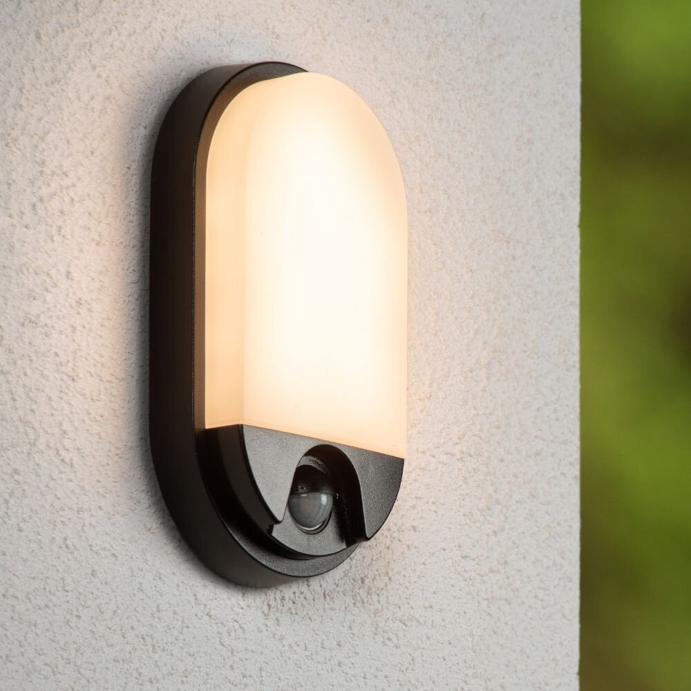 LED wandlamp Hups Ir in zwart 10W 950lm IP54 met bewegingsmelder en schemersensor