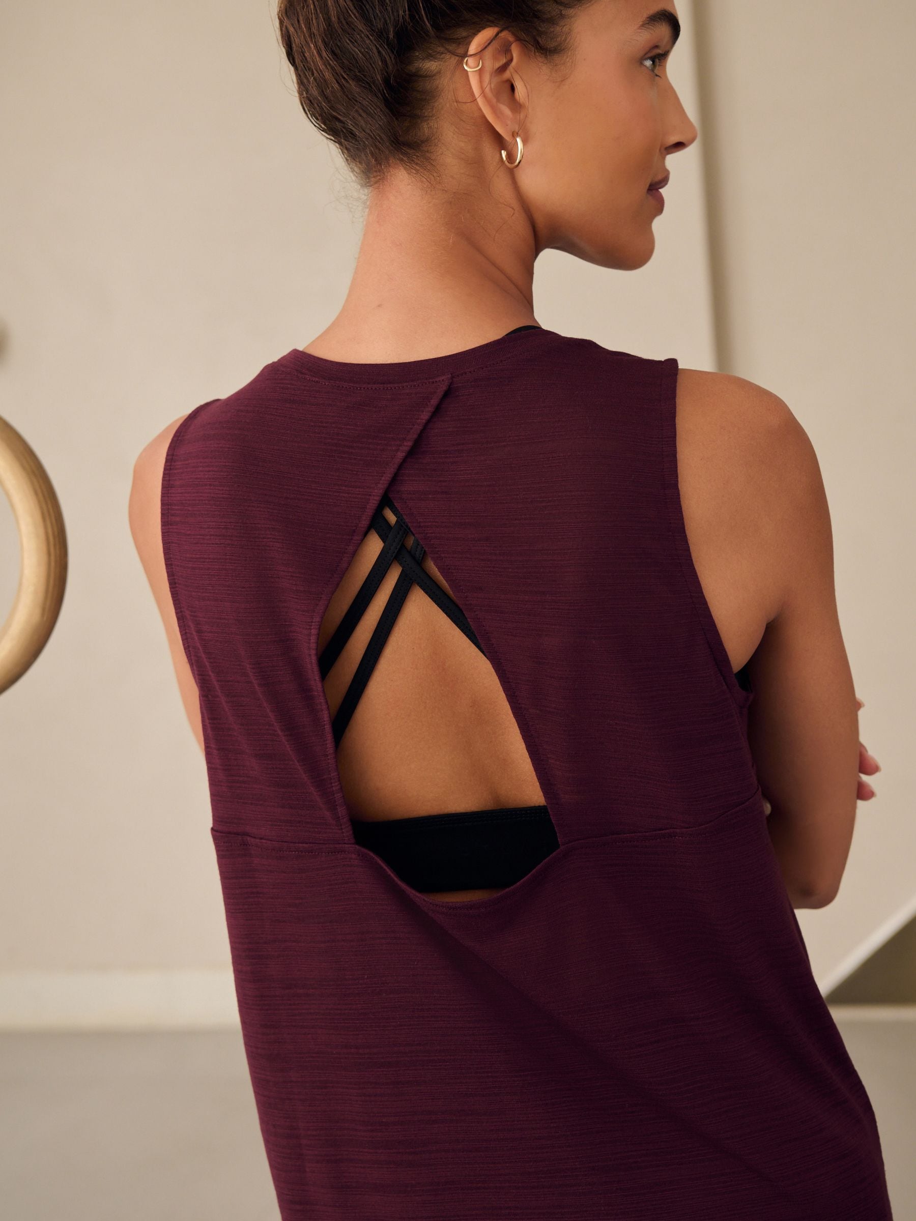 Bordeauxrood - Actieve lichtgewicht open rug tanktop