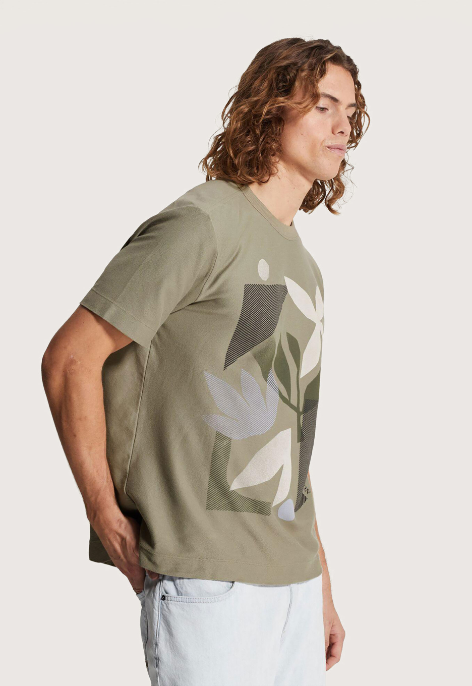 Cast Iron Artwork T-shirt