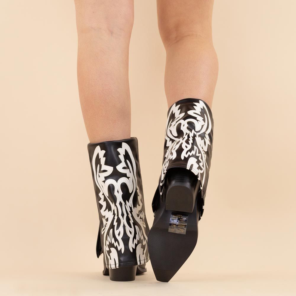 *VEGAN* halfhoge cowboyboots met kap Esperanza zwart