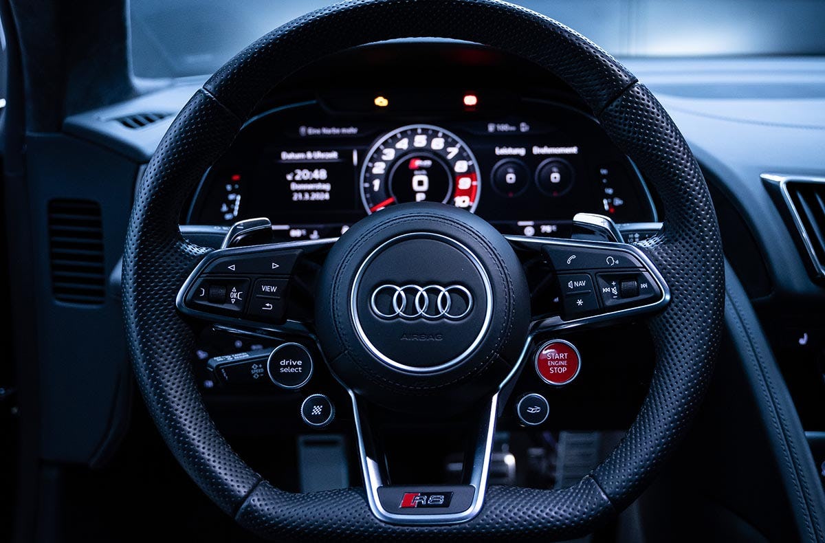 Audi R8 V10 mieten (12 Std.)