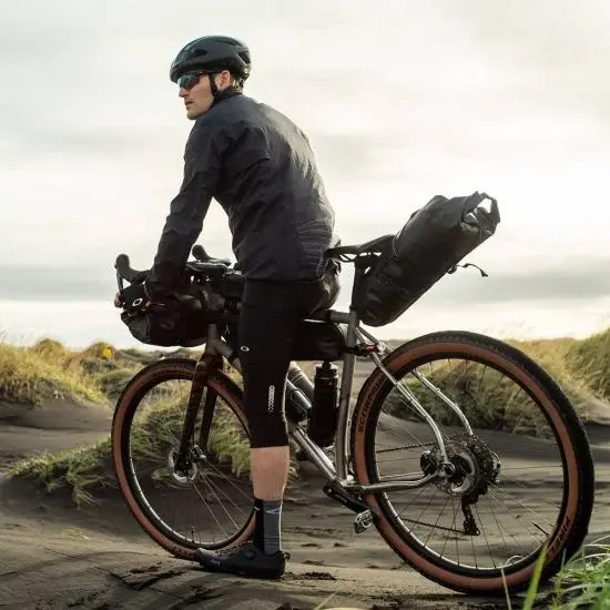 Osprey Escapist L Zadeltas Zwart