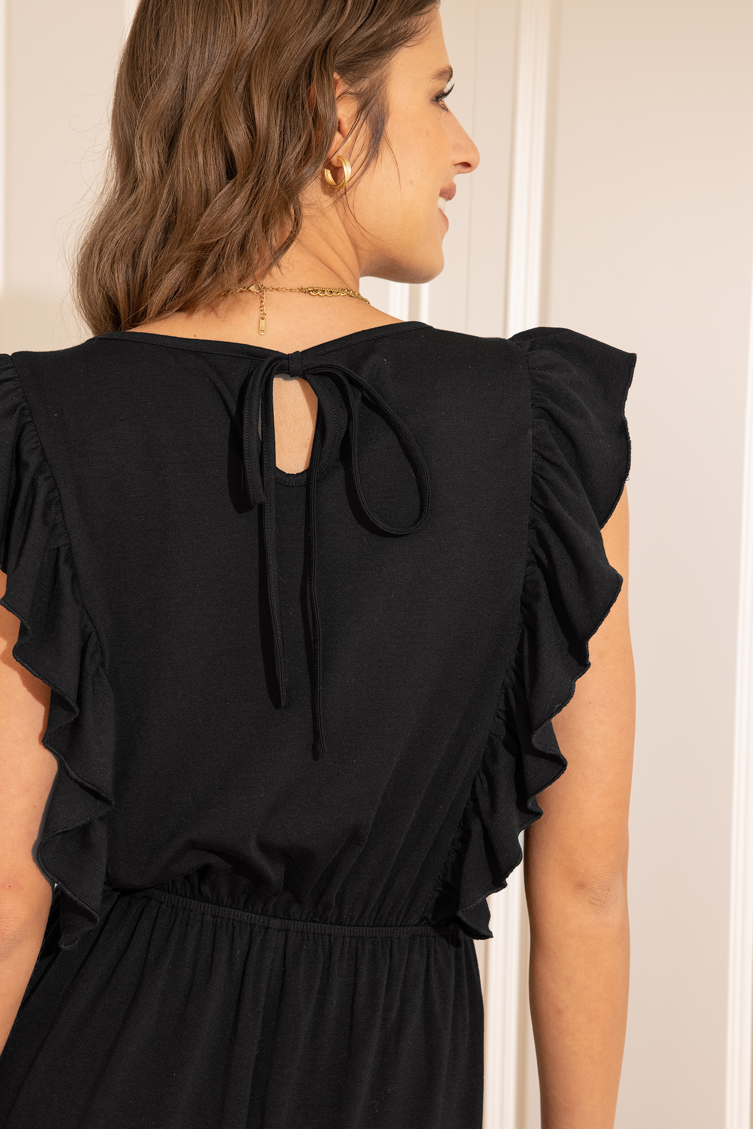Combishort en jersey à col en V et volants noir
