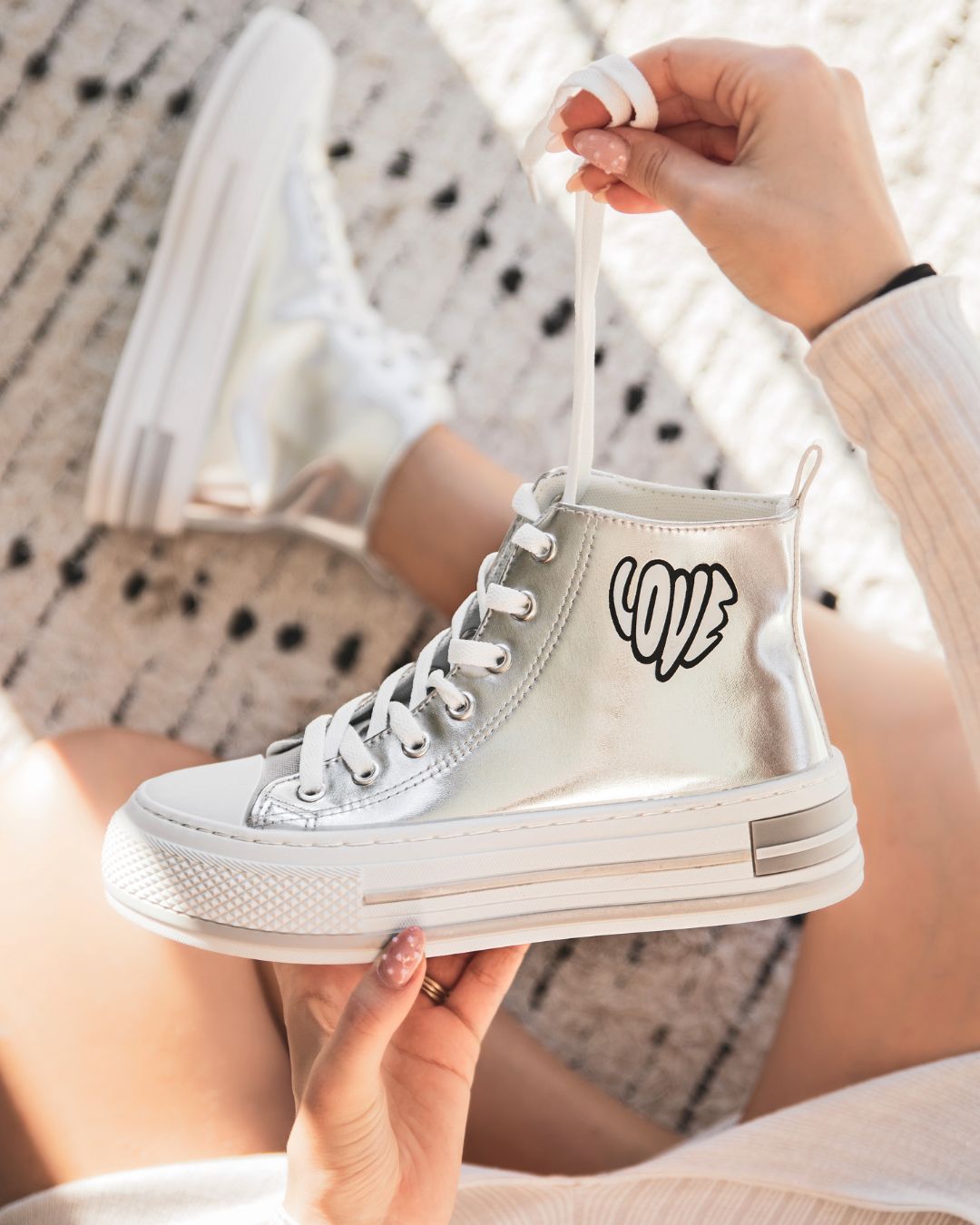 Basket femme argentée montante en toile - Linda