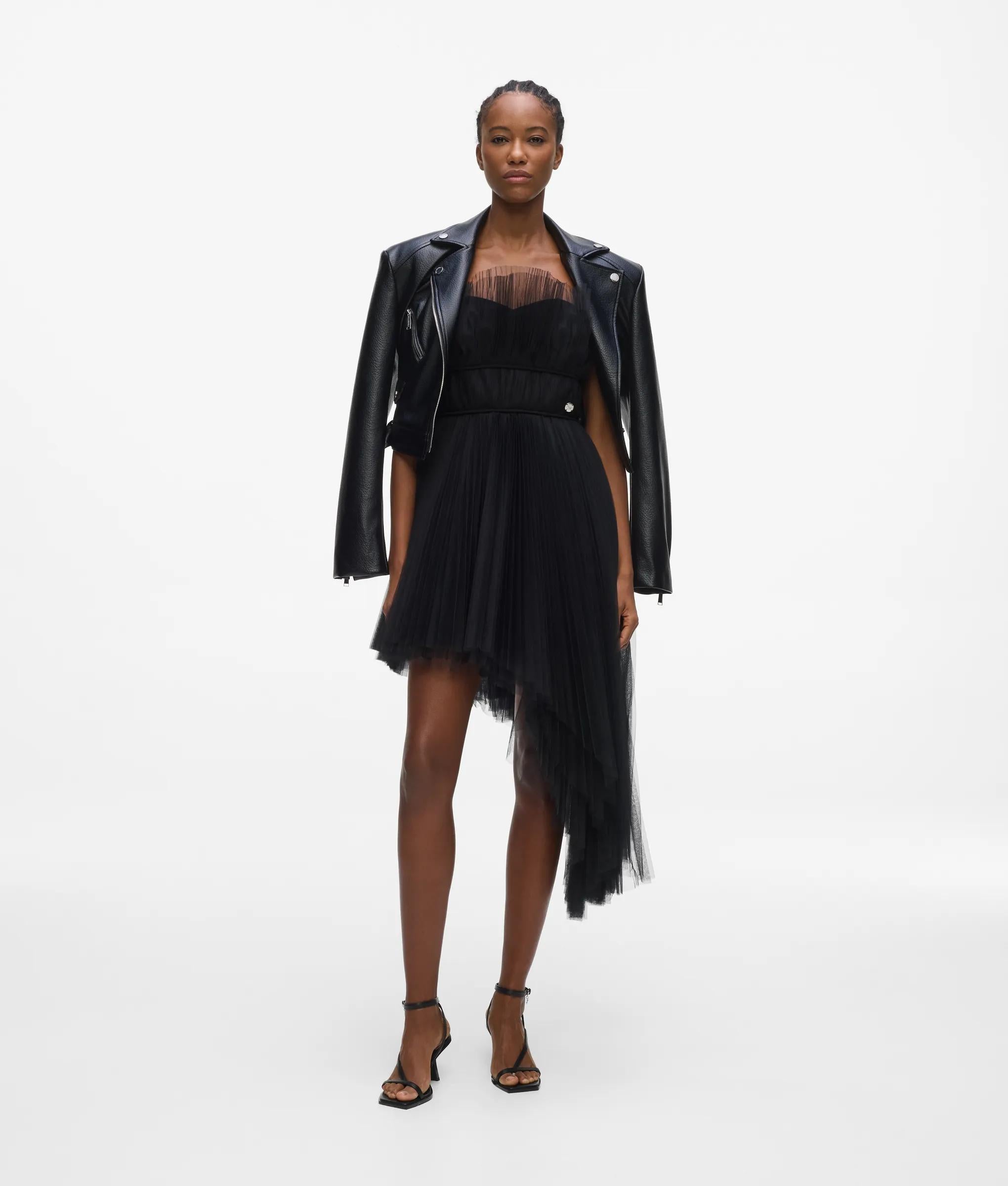 Asymmetrische tule jurk