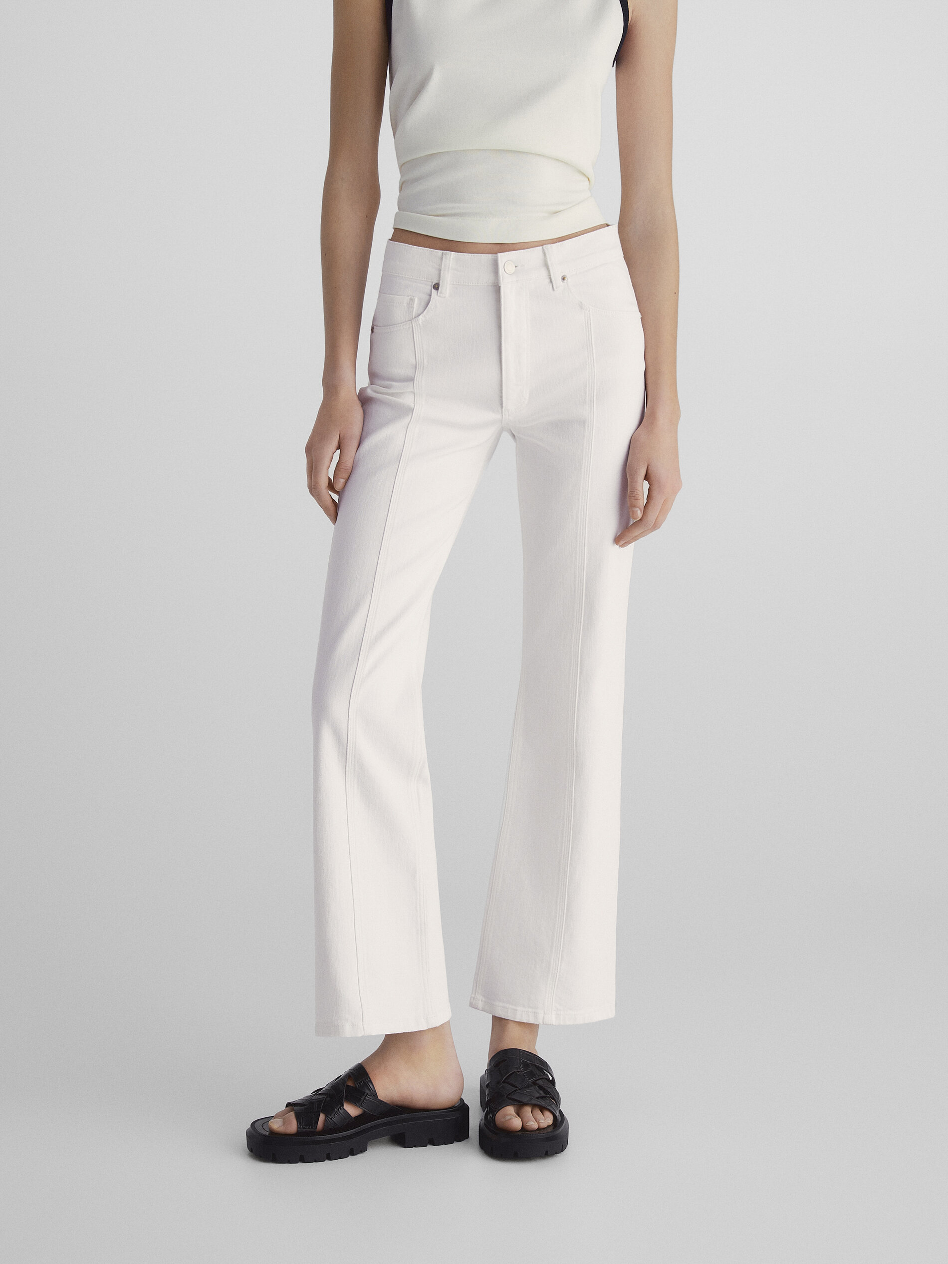 Calça vaquero tiro alto flare - CRUDO