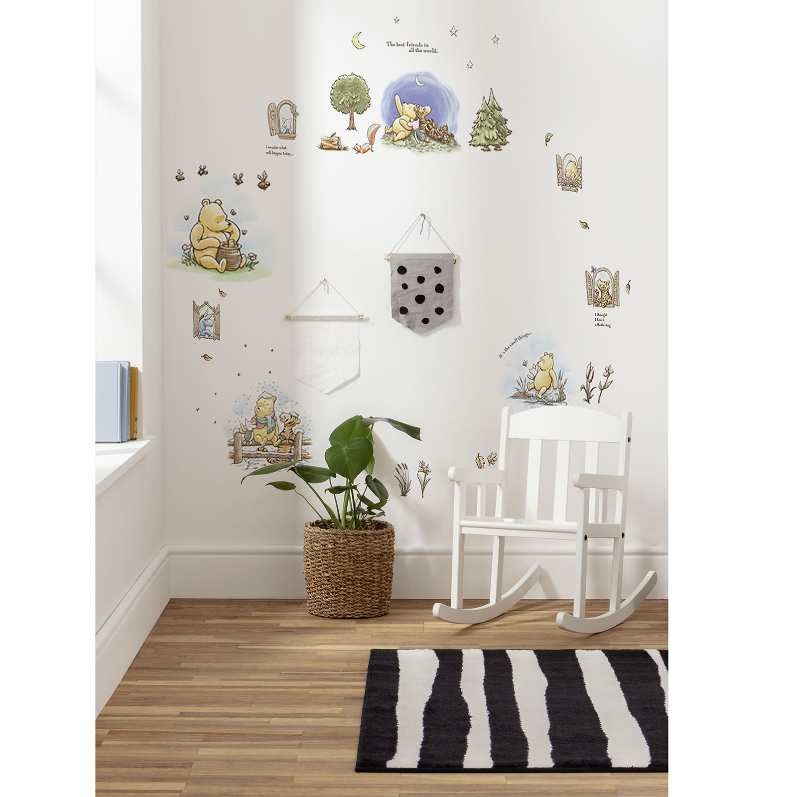 Wandtattoo WINNIE THE POOH ADVENTURES - bunt - 50x70 cm