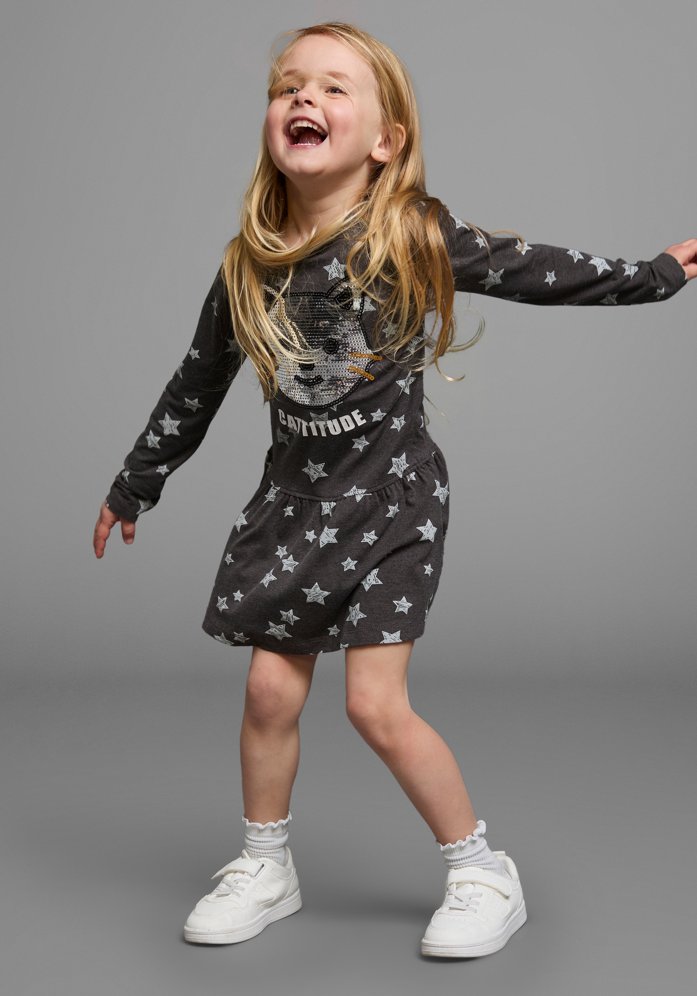 KIDSWORLD Jerseykleid »Kleid mit Pailletten« Shirtkleid mit süsser Paillettenapplikation