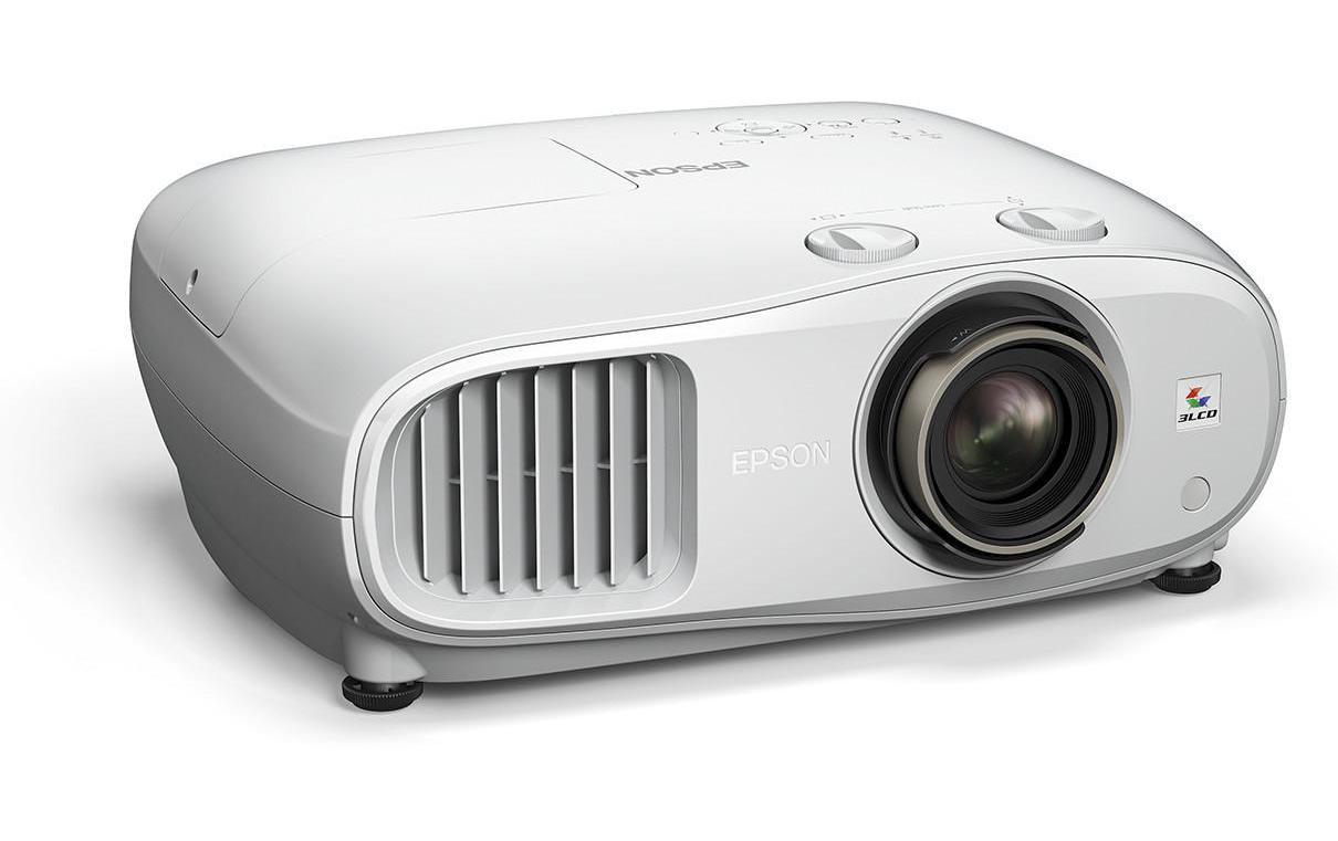 Projektor EH-TW7100<br>Preisgünstiger und benutzerfreundlicher 4K PRO-UHD-Projektor