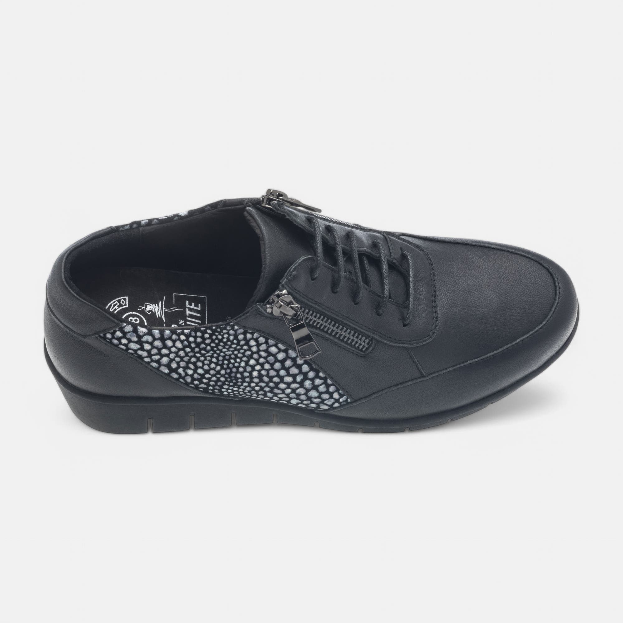 Baskets basses Femme en cuir noir