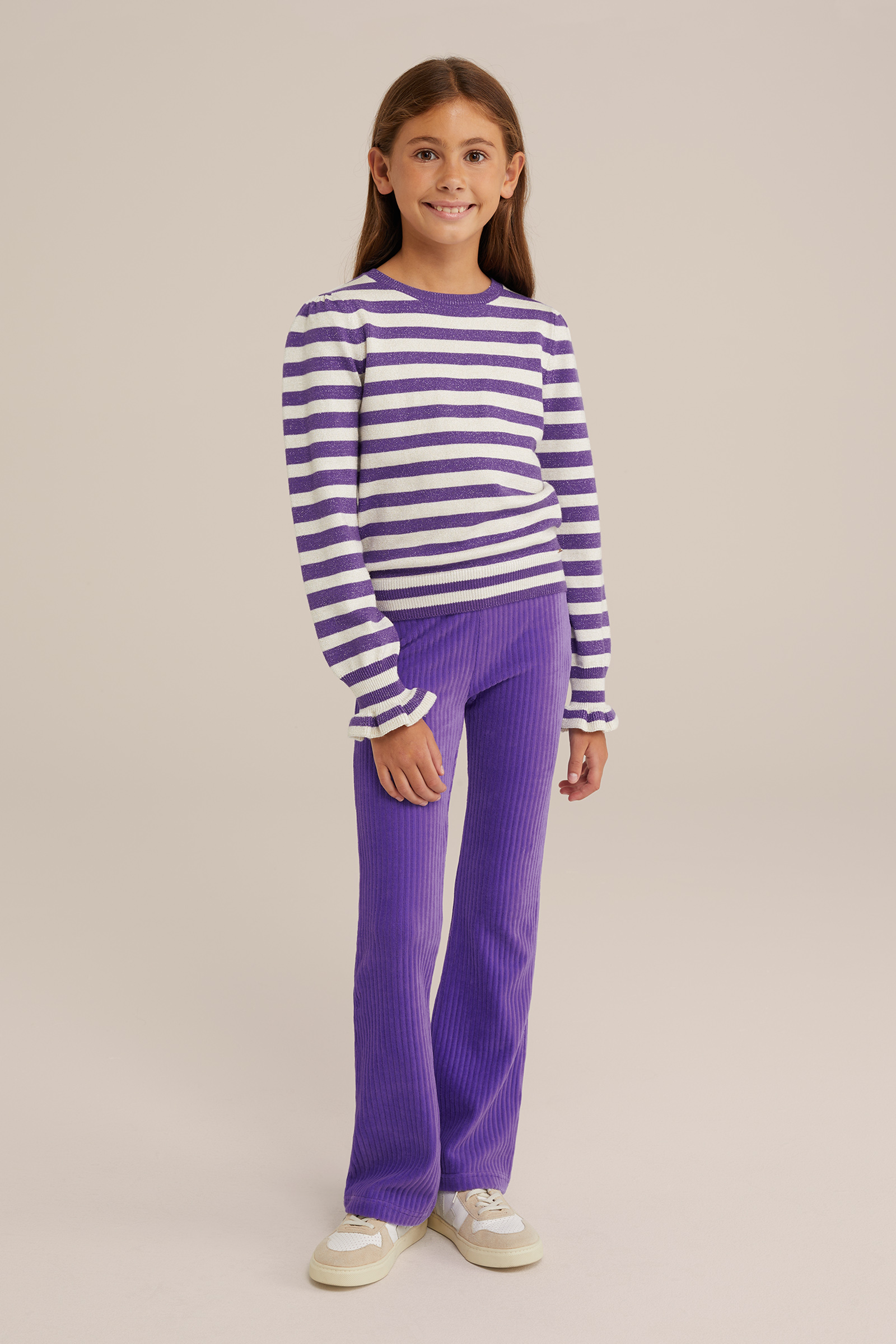 Meisjes velvet flared legging van ribstof WE Fashion Paars